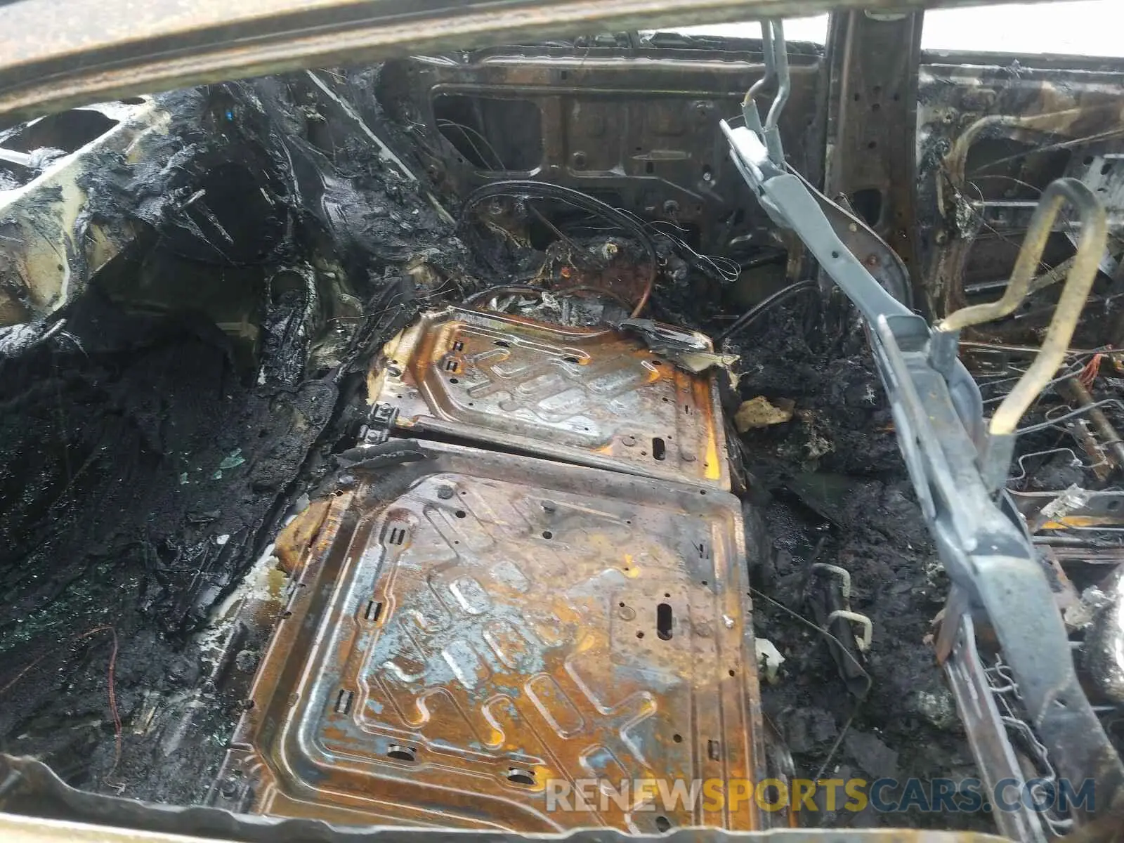 6 Photograph of a damaged car 2T1BURHE0KC241664 TOYOTA COROLLA 2019