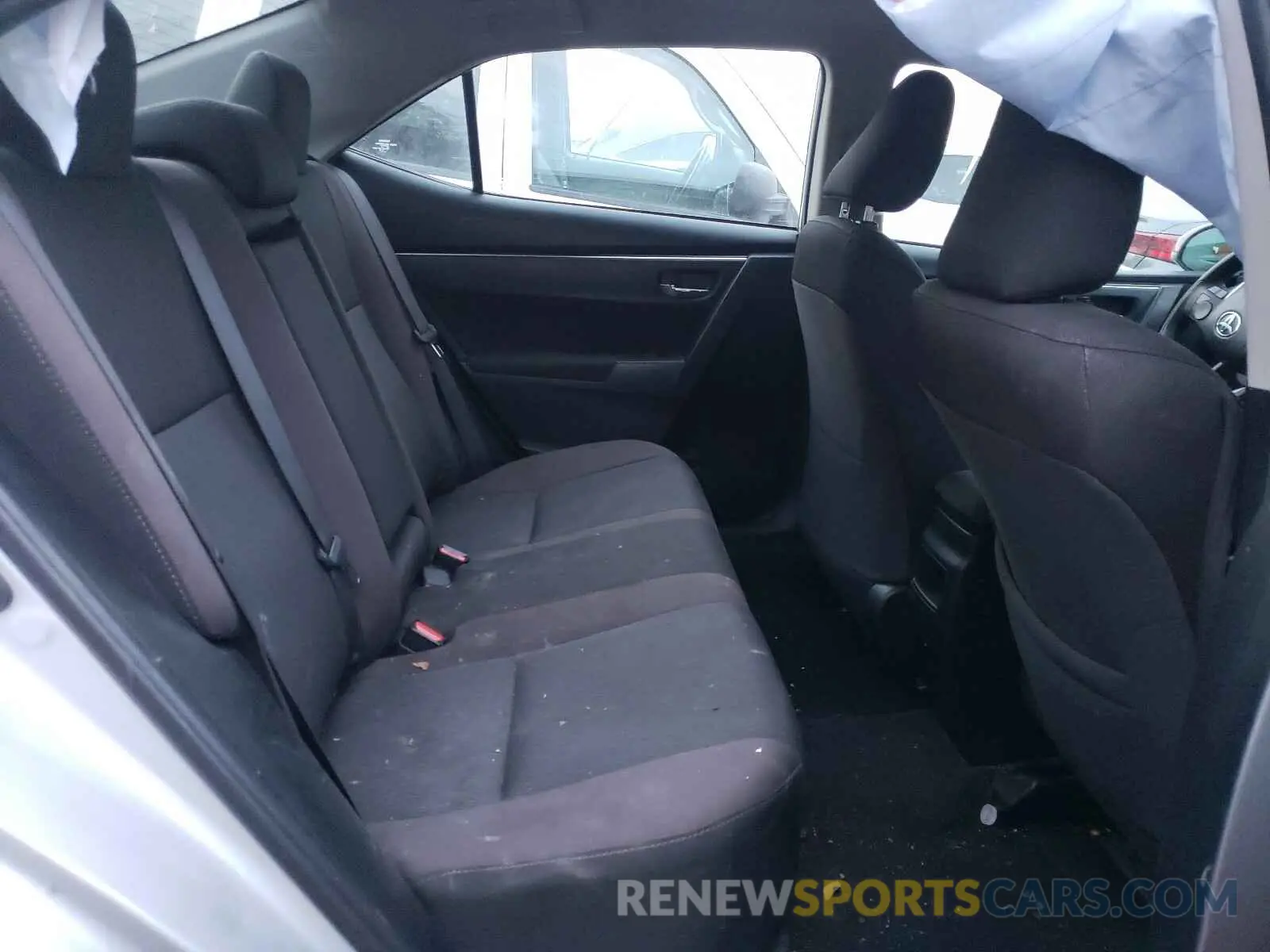 6 Photograph of a damaged car 2T1BURHE0KC245942 TOYOTA COROLLA 2019