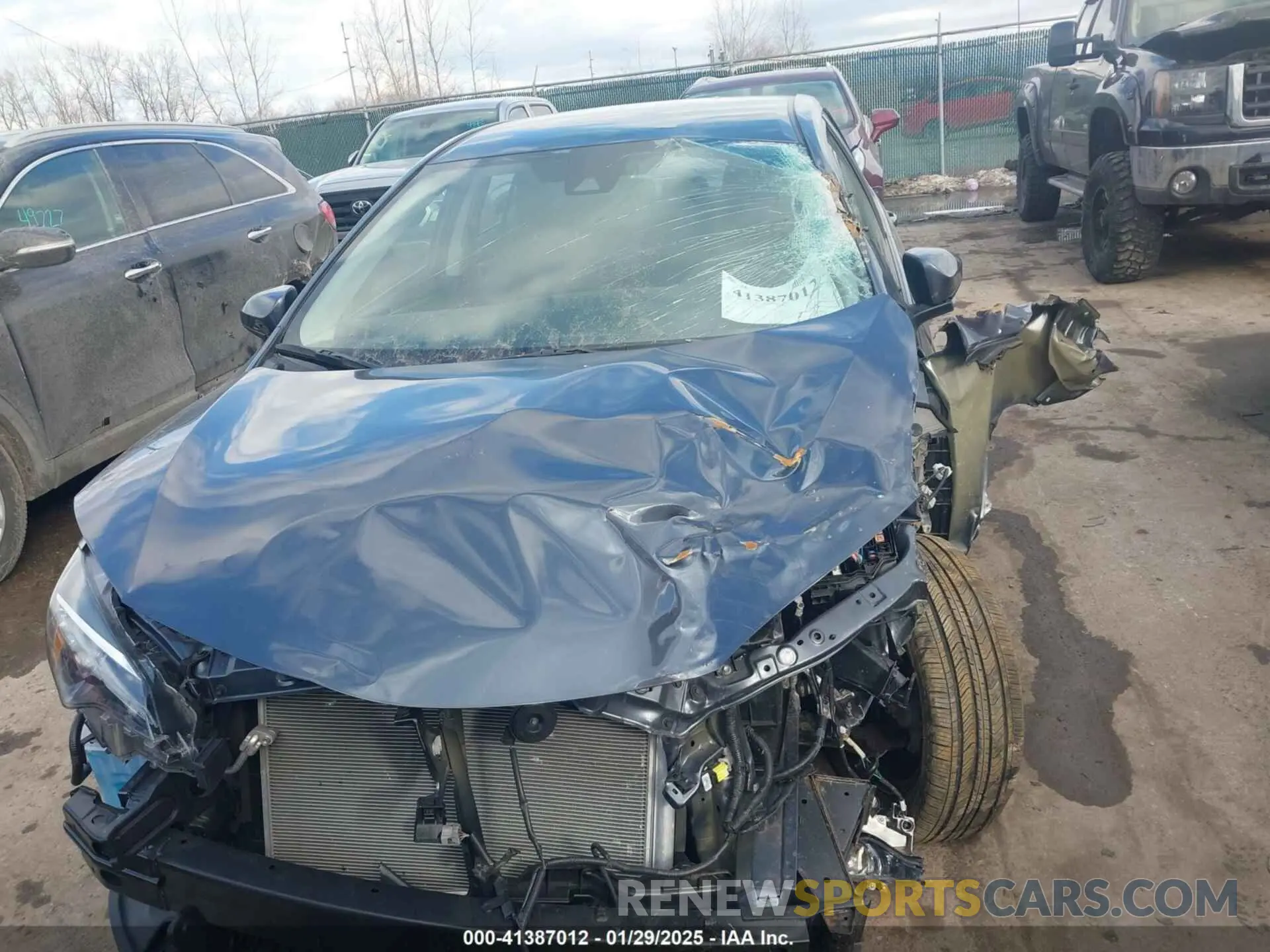 12 Photograph of a damaged car 2T1BURHE0KC246864 TOYOTA COROLLA 2019