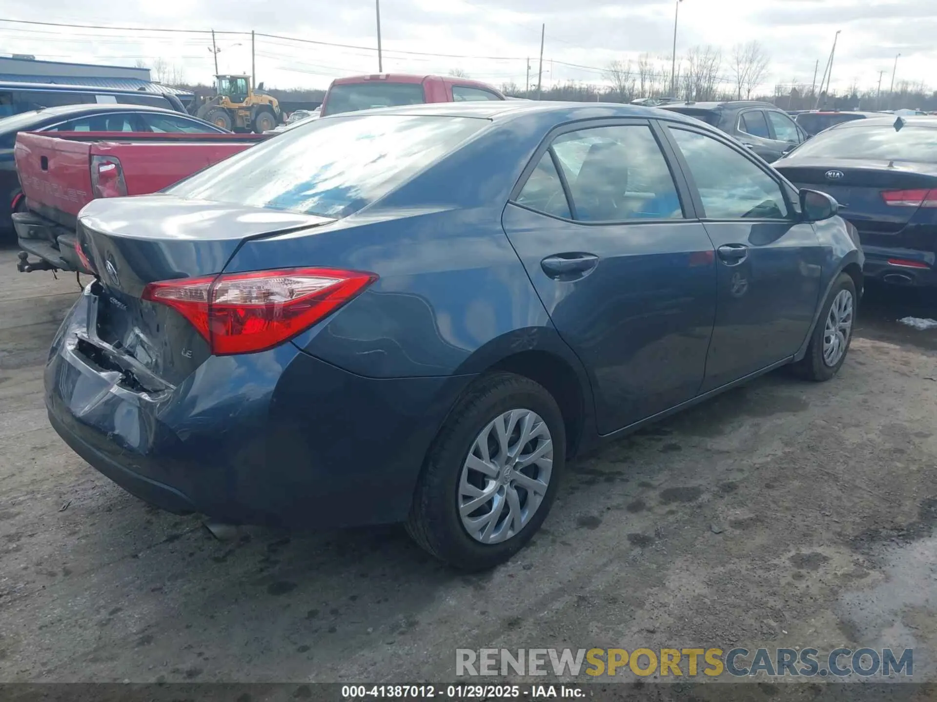 4 Photograph of a damaged car 2T1BURHE0KC246864 TOYOTA COROLLA 2019