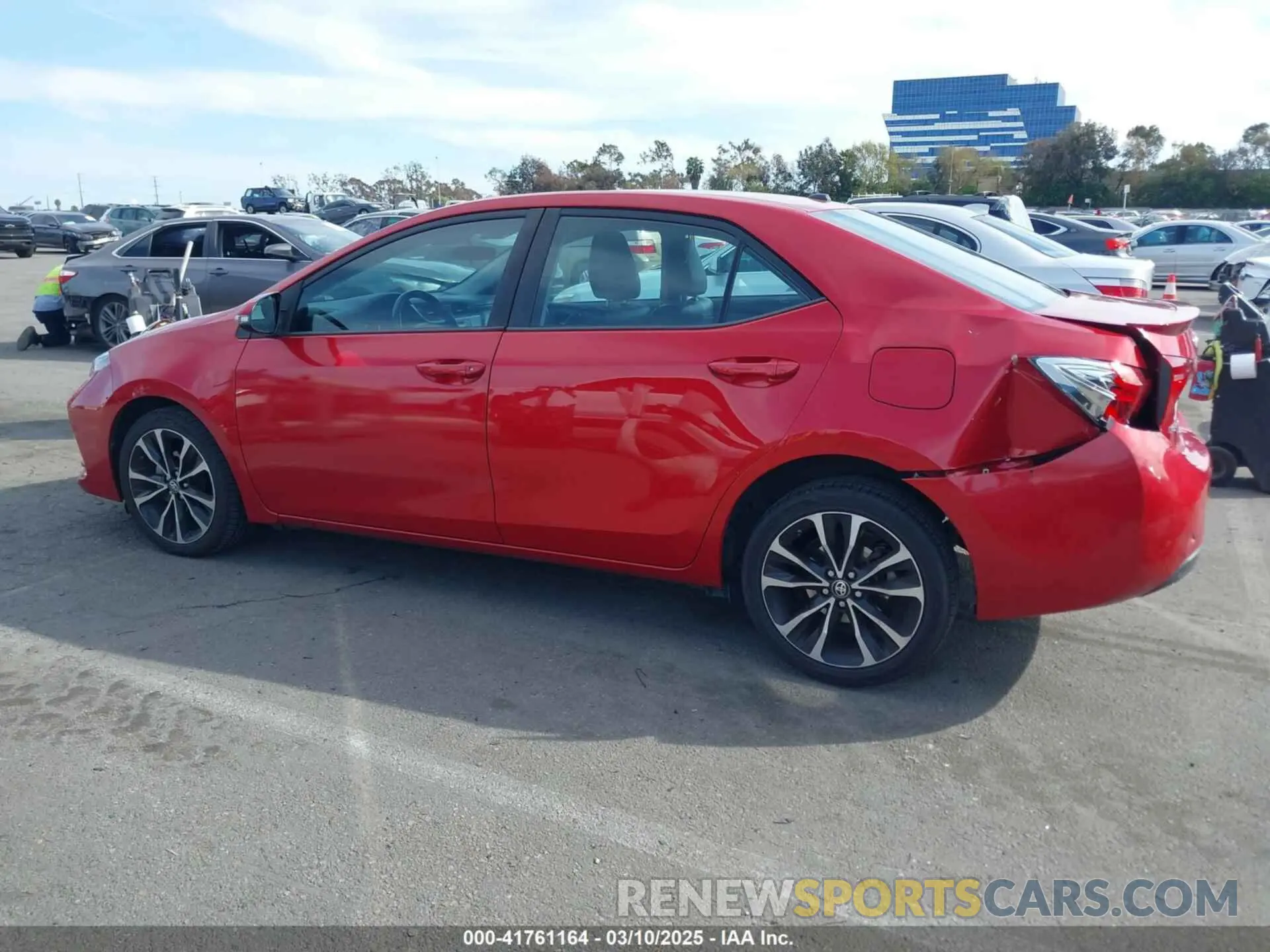 14 Photograph of a damaged car 2T1BURHE1KC127060 TOYOTA COROLLA 2019