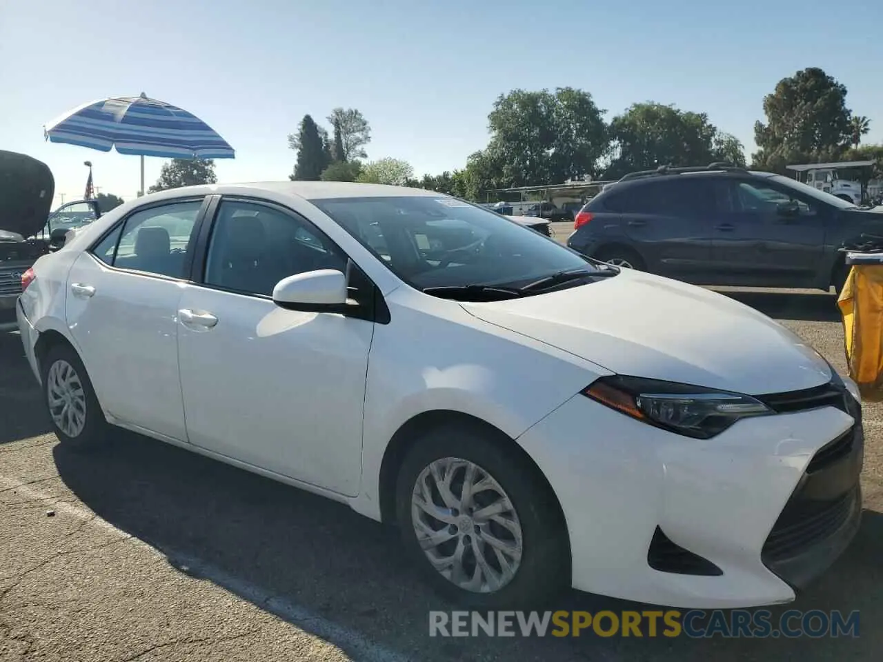 4 Photograph of a damaged car 2T1BURHE1KC127320 TOYOTA COROLLA 2019