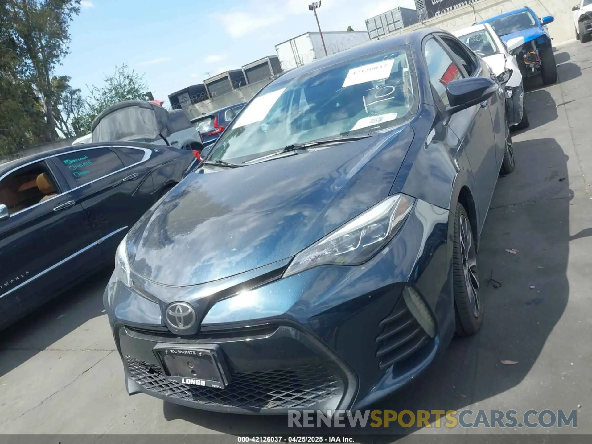 12 Photograph of a damaged car 2T1BURHE1KC130475 TOYOTA COROLLA 2019