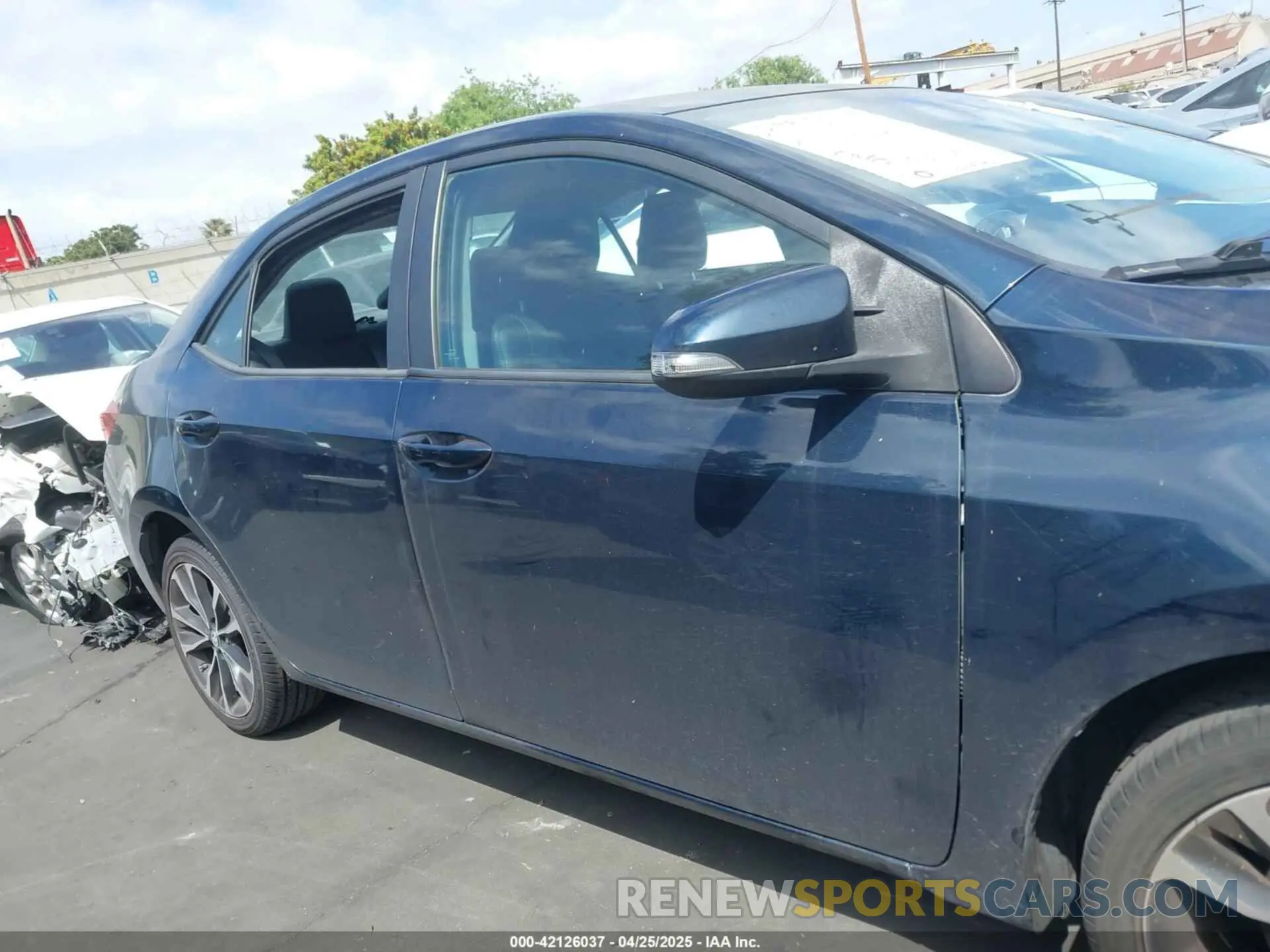 13 Photograph of a damaged car 2T1BURHE1KC130475 TOYOTA COROLLA 2019