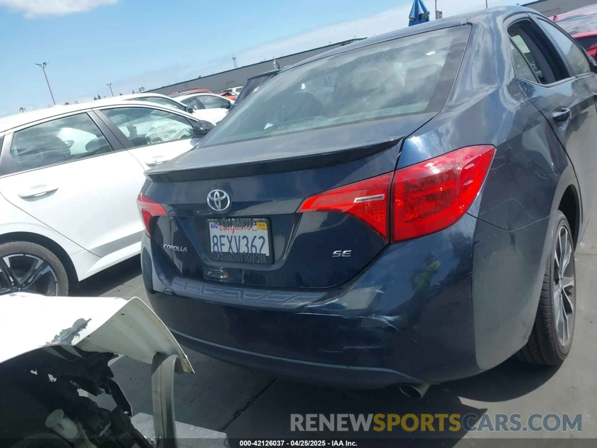 16 Photograph of a damaged car 2T1BURHE1KC130475 TOYOTA COROLLA 2019