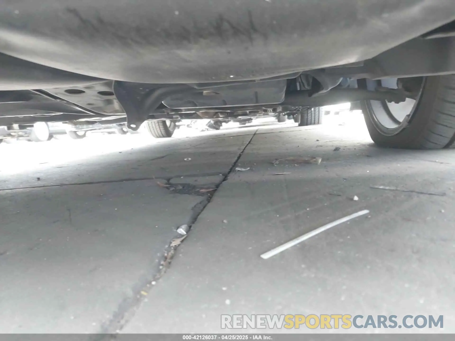 6 Photograph of a damaged car 2T1BURHE1KC130475 TOYOTA COROLLA 2019