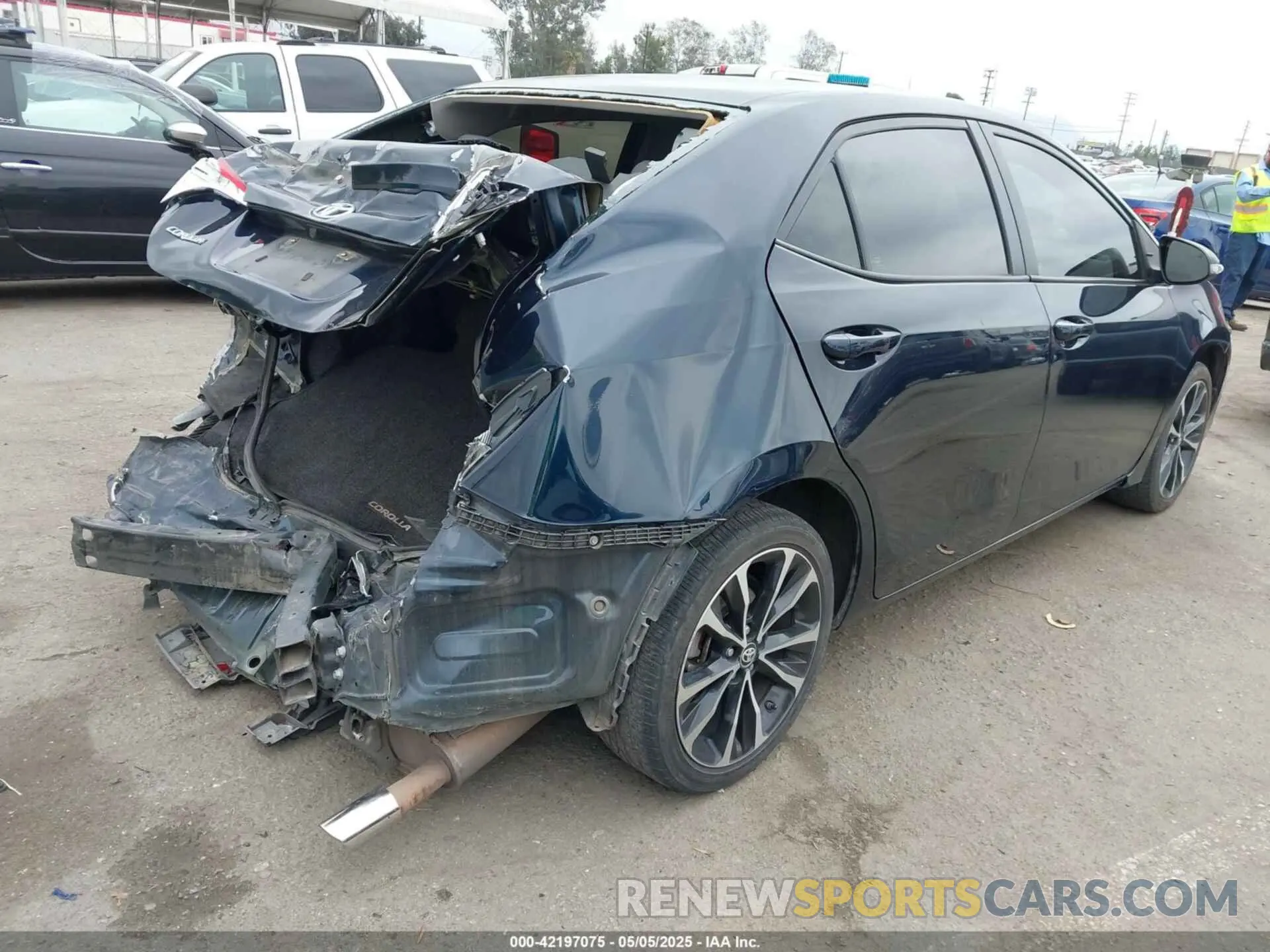 4 Photograph of a damaged car 2T1BURHE1KC132906 TOYOTA COROLLA 2019