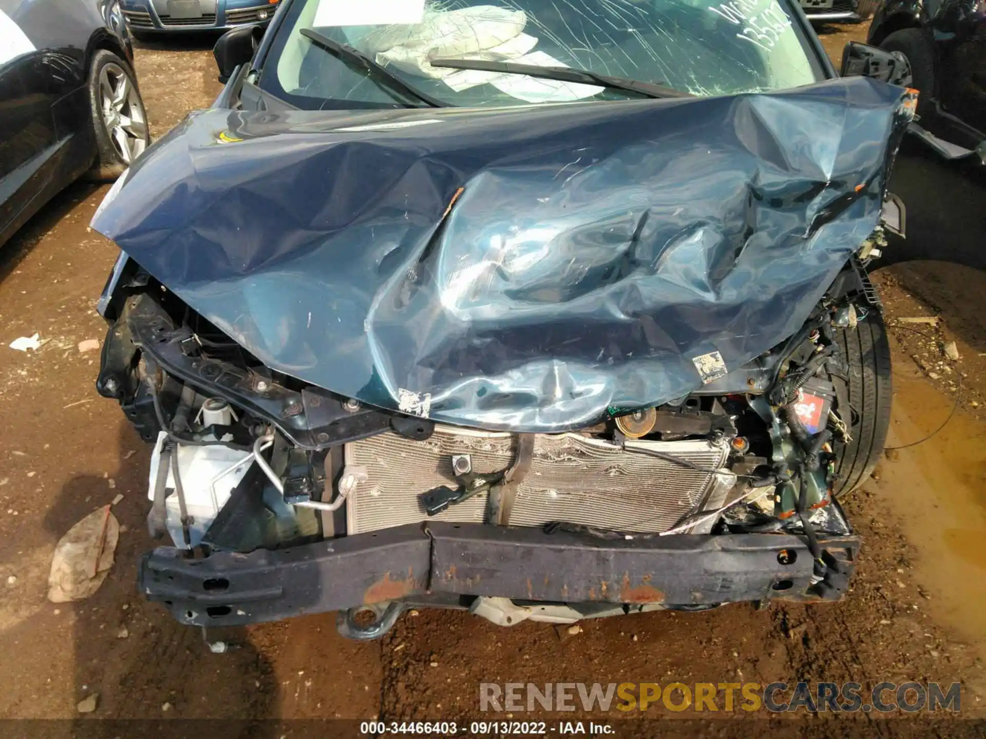 10 Photograph of a damaged car 2T1BURHE1KC135627 TOYOTA COROLLA 2019