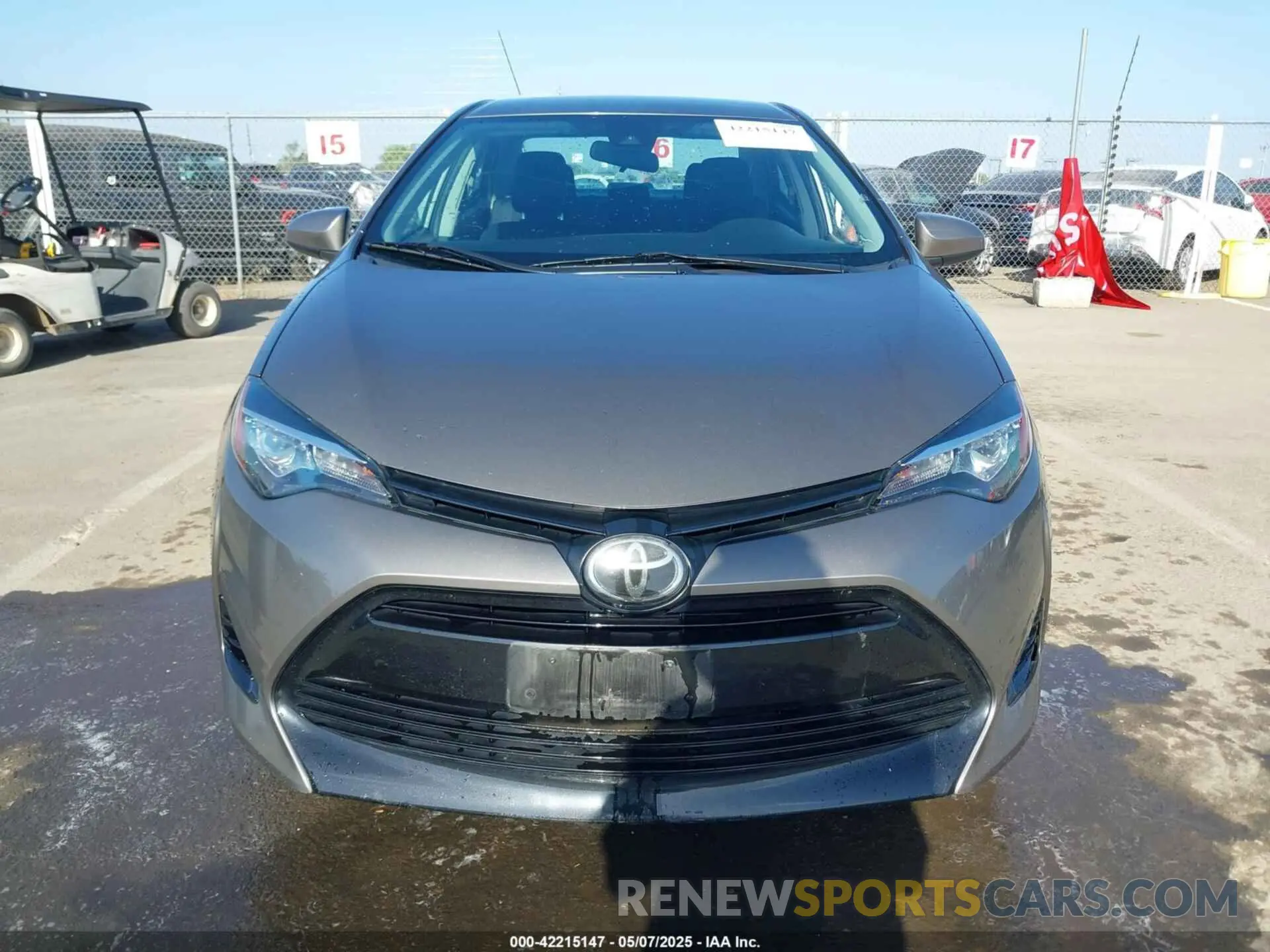 12 Photograph of a damaged car 2T1BURHE1KC136602 TOYOTA COROLLA 2019