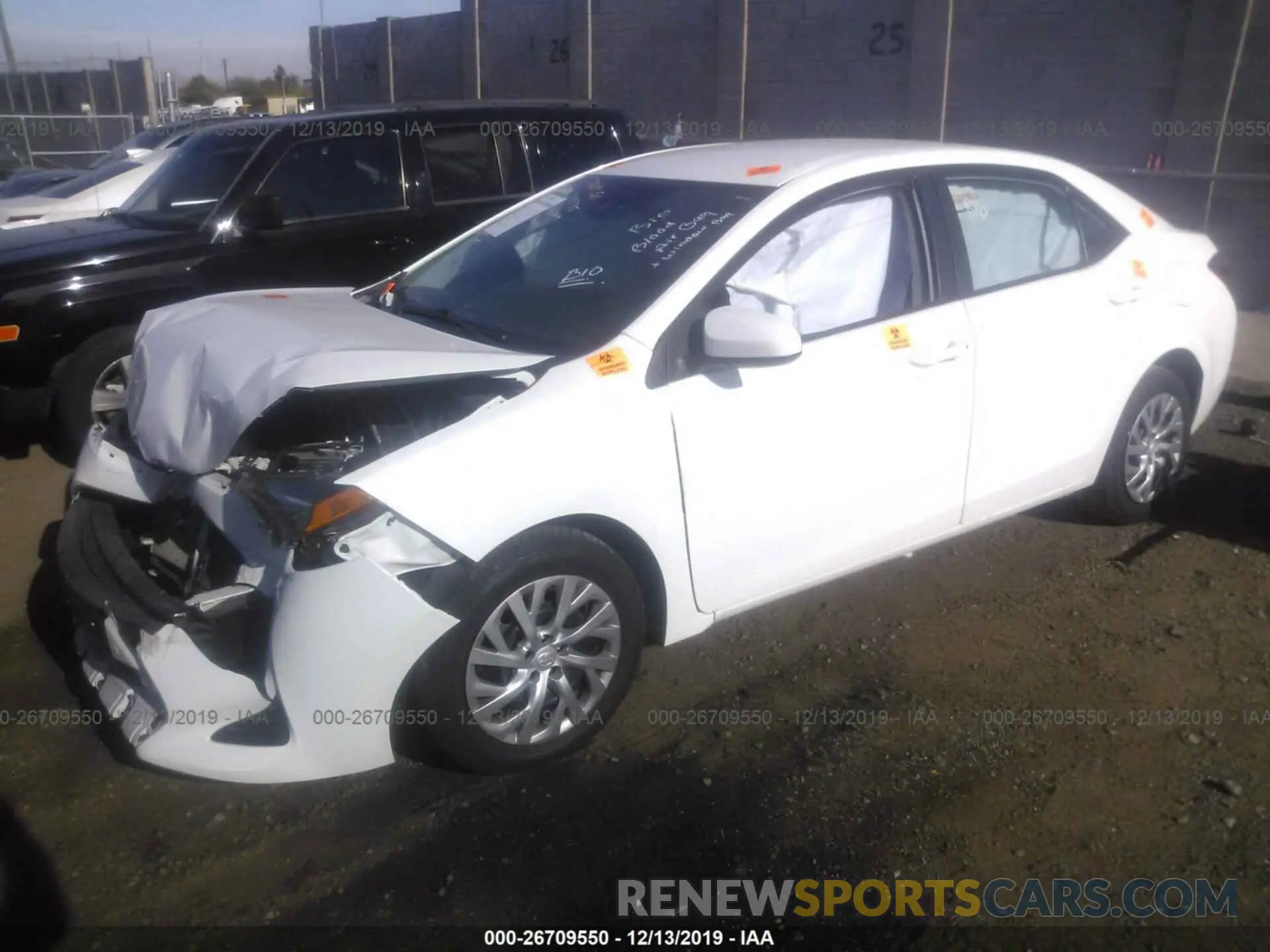 2 Photograph of a damaged car 2T1BURHE1KC137717 TOYOTA COROLLA 2019