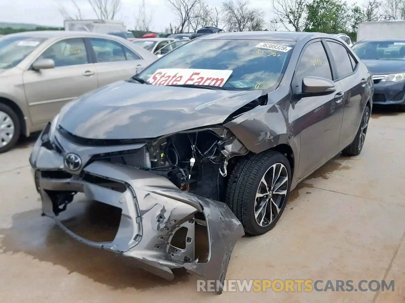 2 Photograph of a damaged car 2T1BURHE1KC142710 TOYOTA COROLLA 2019