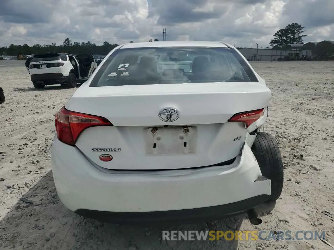 6 Photograph of a damaged car 2T1BURHE1KC144781 TOYOTA COROLLA 2019