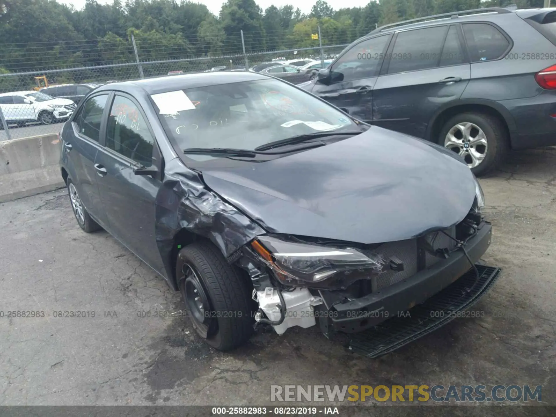 1 Photograph of a damaged car 2T1BURHE1KC146451 TOYOTA COROLLA 2019