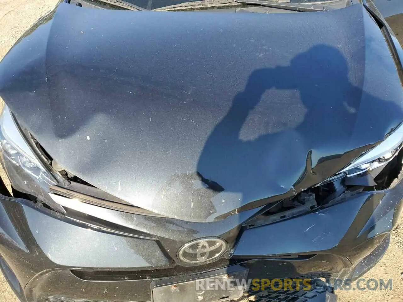 11 Photograph of a damaged car 2T1BURHE1KC146711 TOYOTA COROLLA 2019