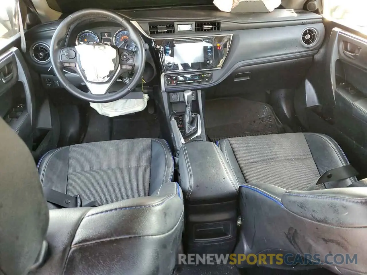 8 Photograph of a damaged car 2T1BURHE1KC146711 TOYOTA COROLLA 2019
