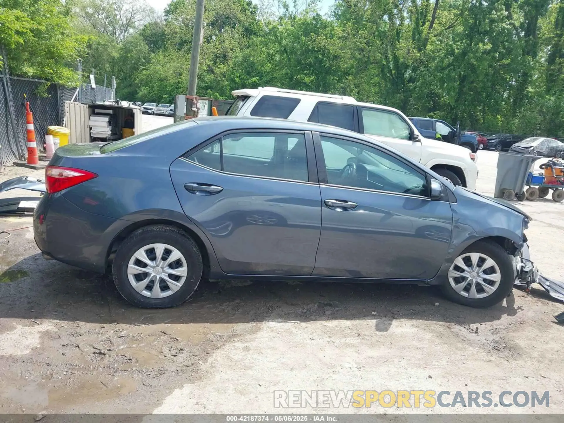 14 Photograph of a damaged car 2T1BURHE1KC149916 TOYOTA COROLLA 2019