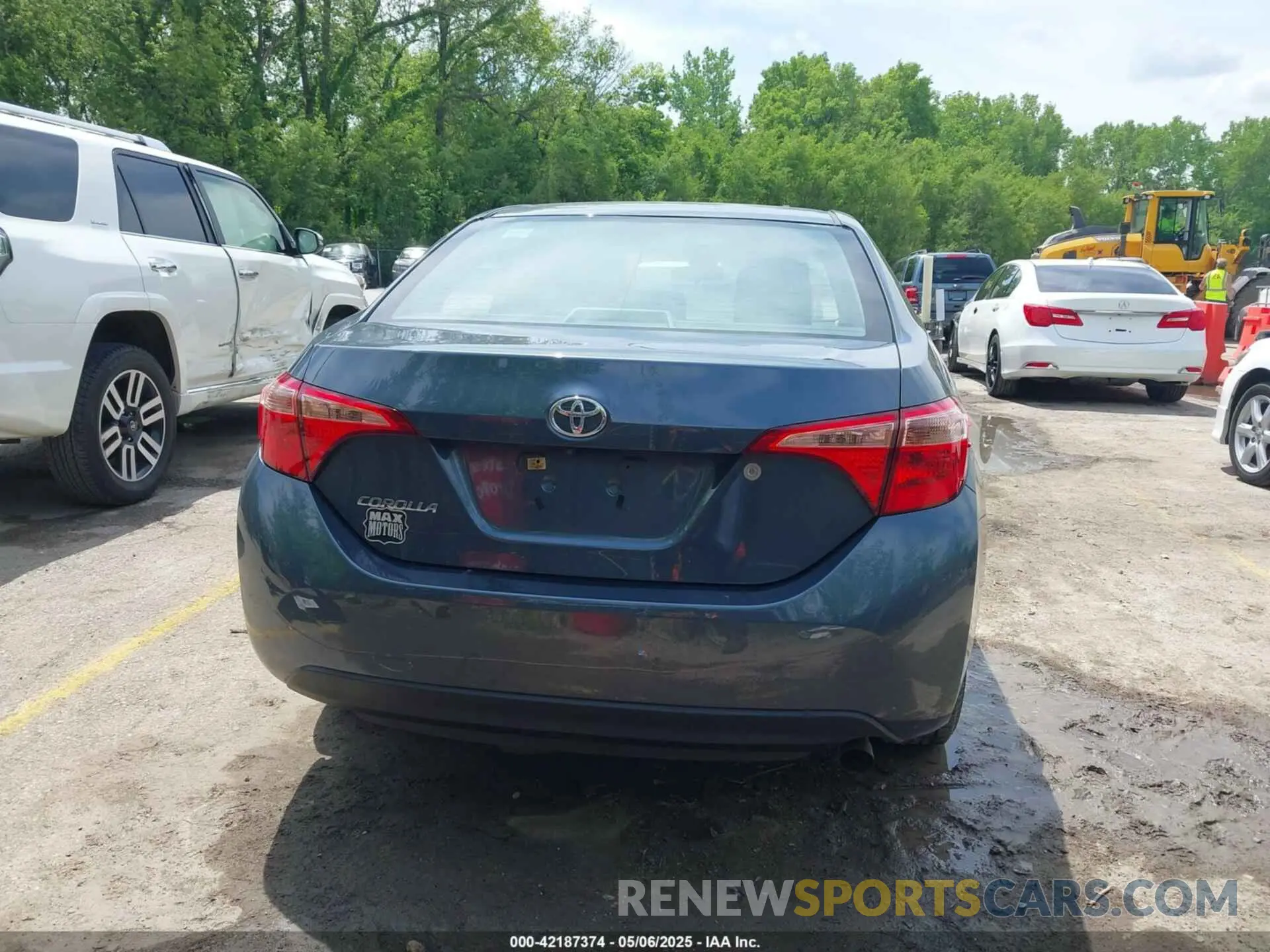 17 Photograph of a damaged car 2T1BURHE1KC149916 TOYOTA COROLLA 2019