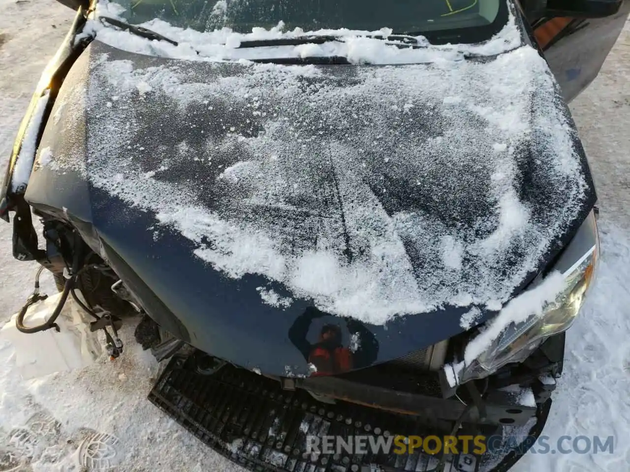 7 Photograph of a damaged car 2T1BURHE1KC152704 TOYOTA COROLLA 2019