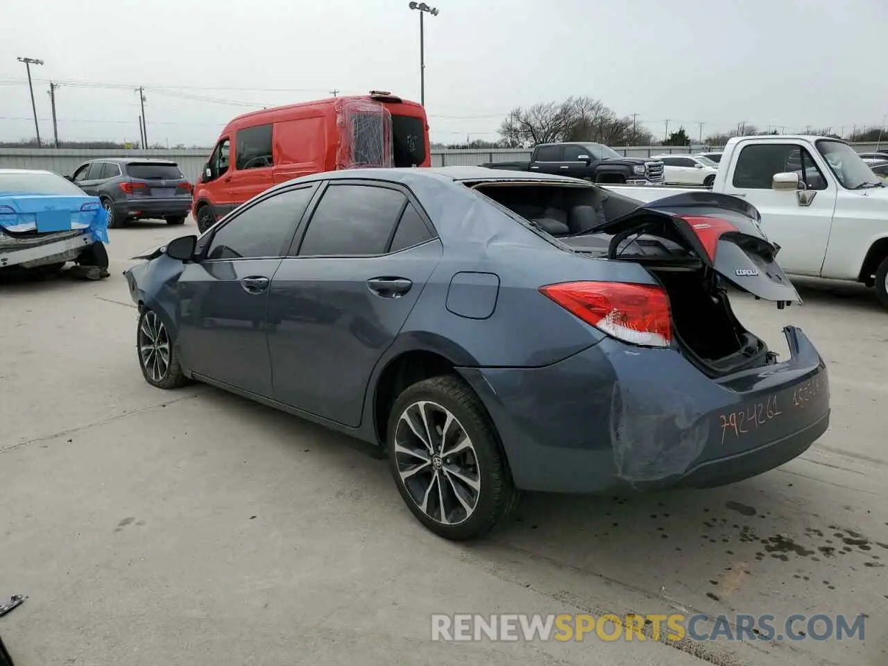 2 Photograph of a damaged car 2T1BURHE1KC152718 TOYOTA COROLLA 2019