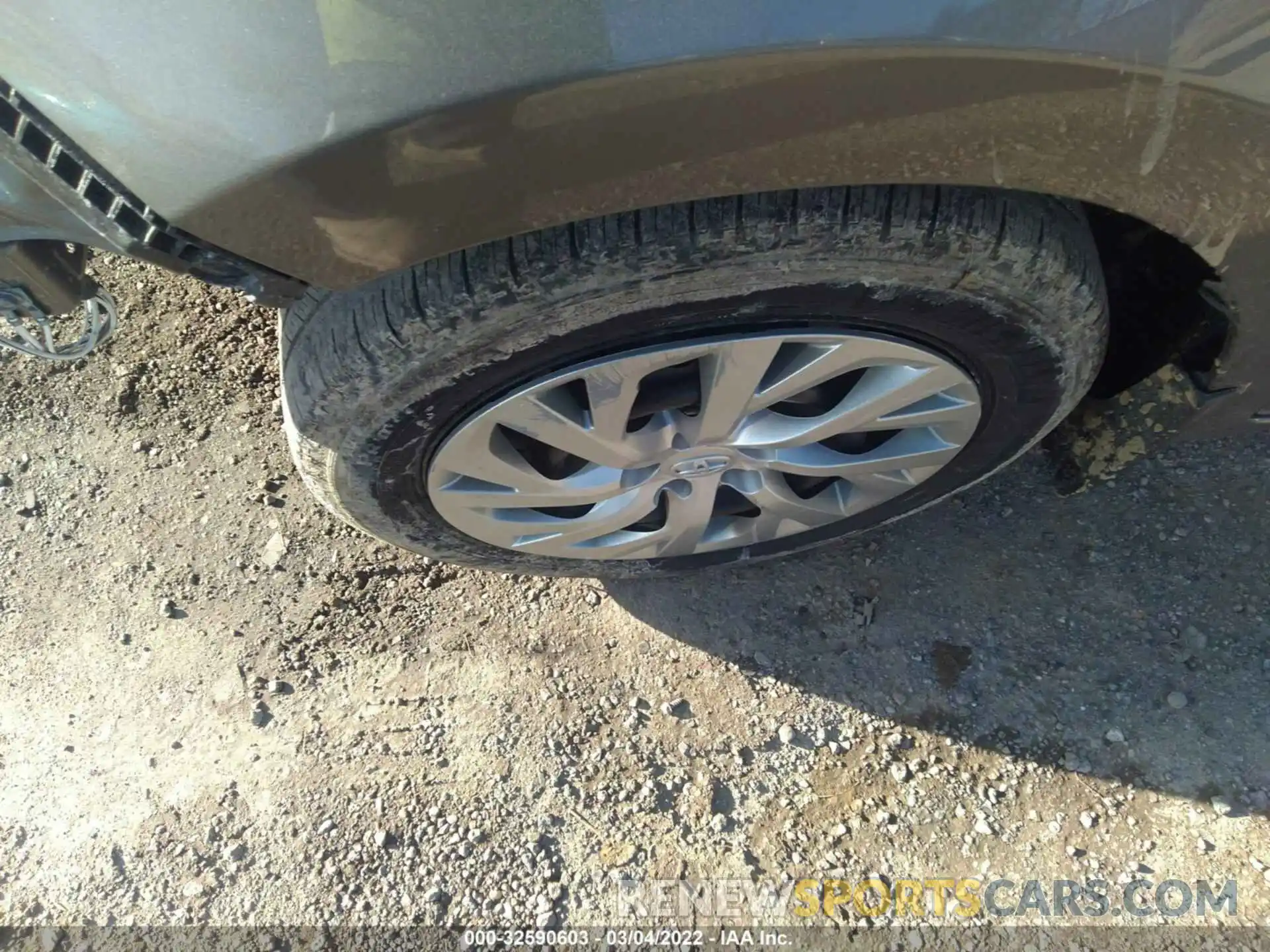 13 Photograph of a damaged car 2T1BURHE1KC158003 TOYOTA COROLLA 2019