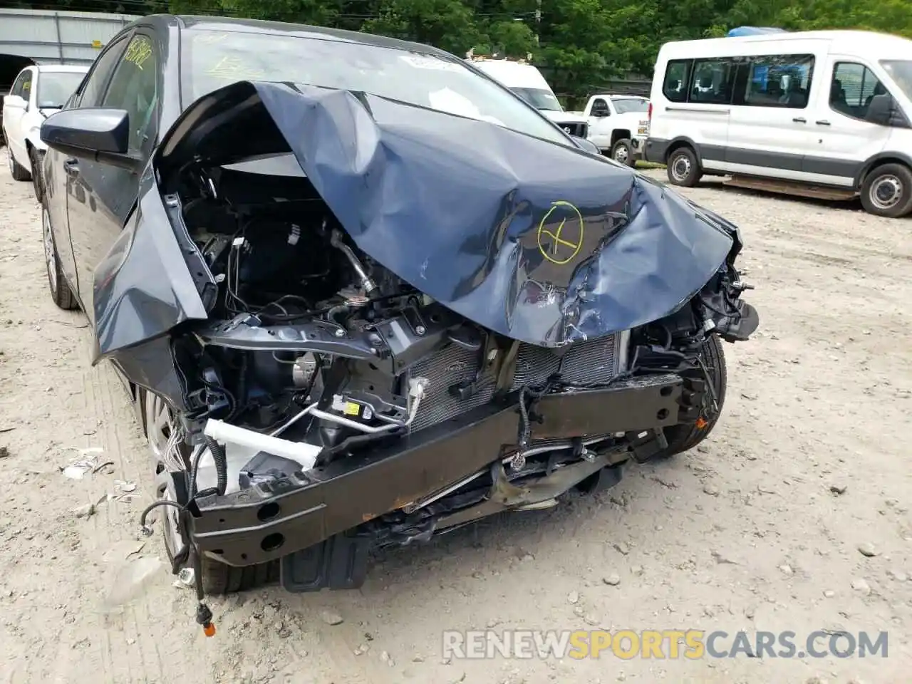 9 Photograph of a damaged car 2T1BURHE1KC159801 TOYOTA COROLLA 2019