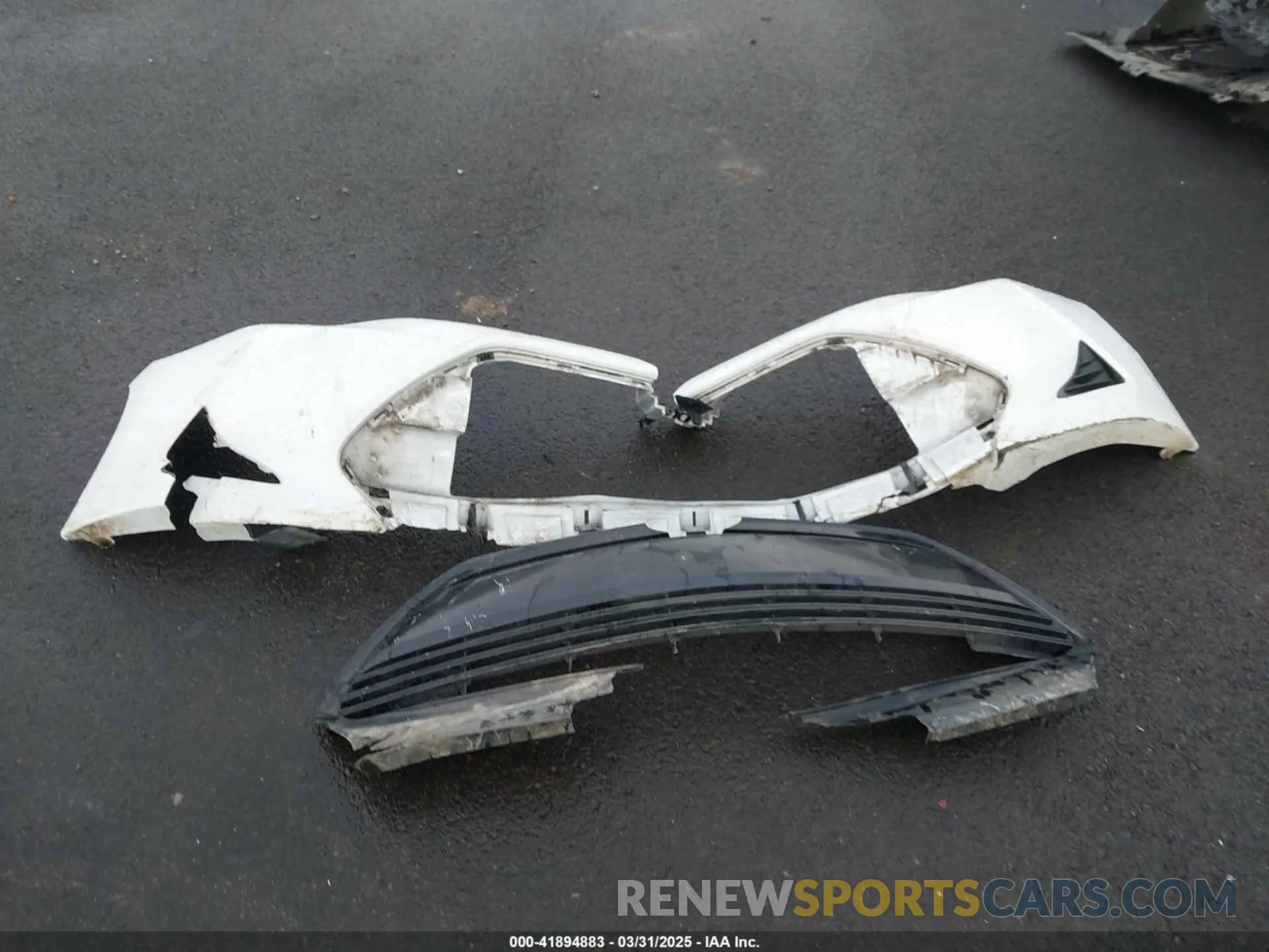 12 Photograph of a damaged car 2T1BURHE1KC163721 TOYOTA COROLLA 2019