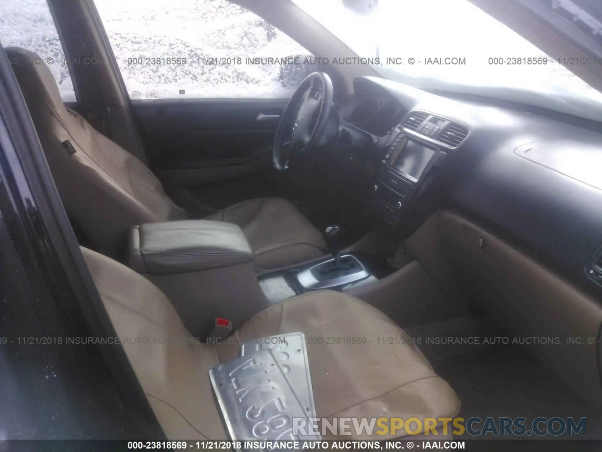 5 Photograph of a damaged car 2T1BURHE1KC168983 TOYOTA COROLLA 2019