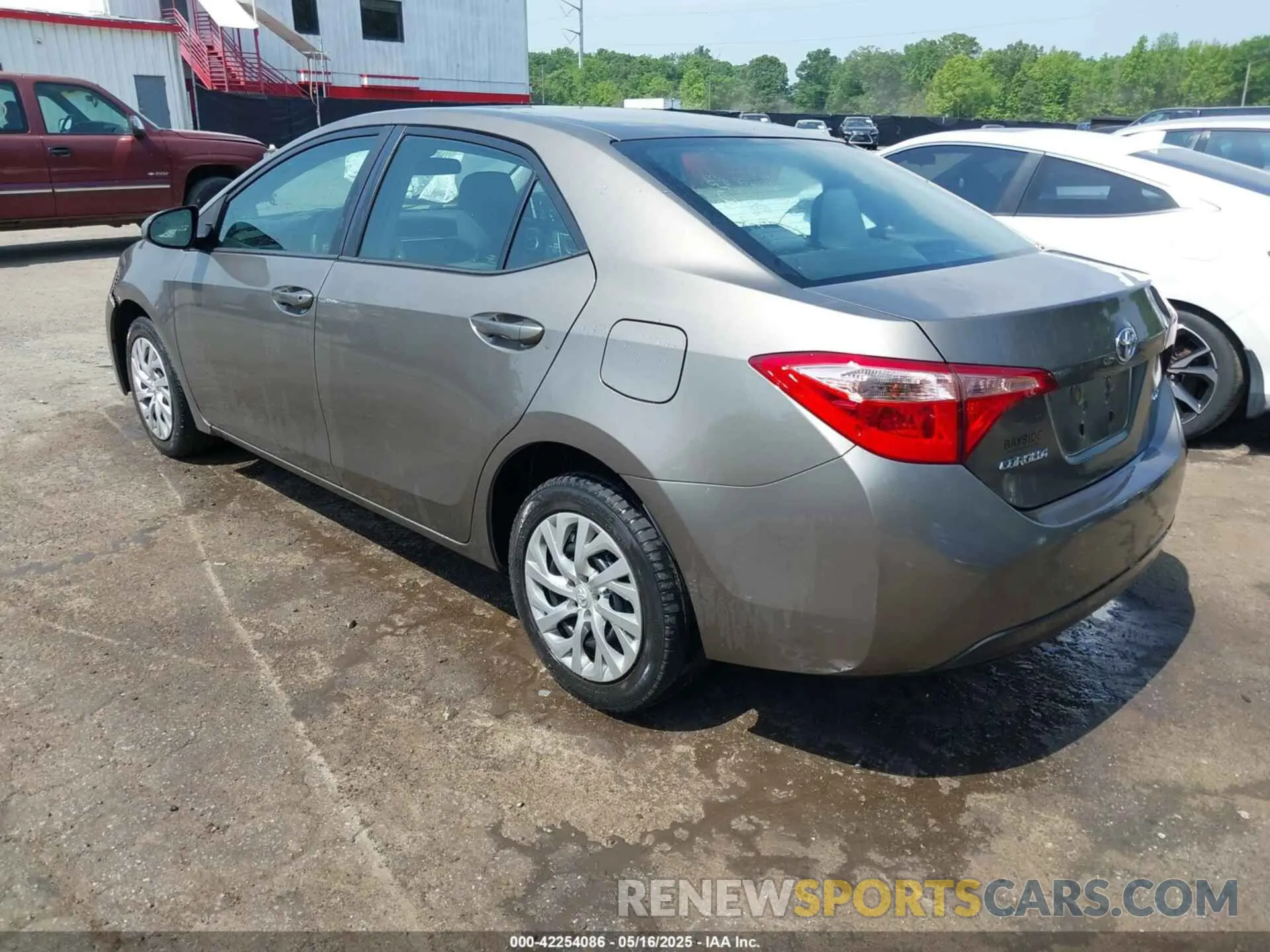 3 Photograph of a damaged car 2T1BURHE1KC171012 TOYOTA COROLLA 2019