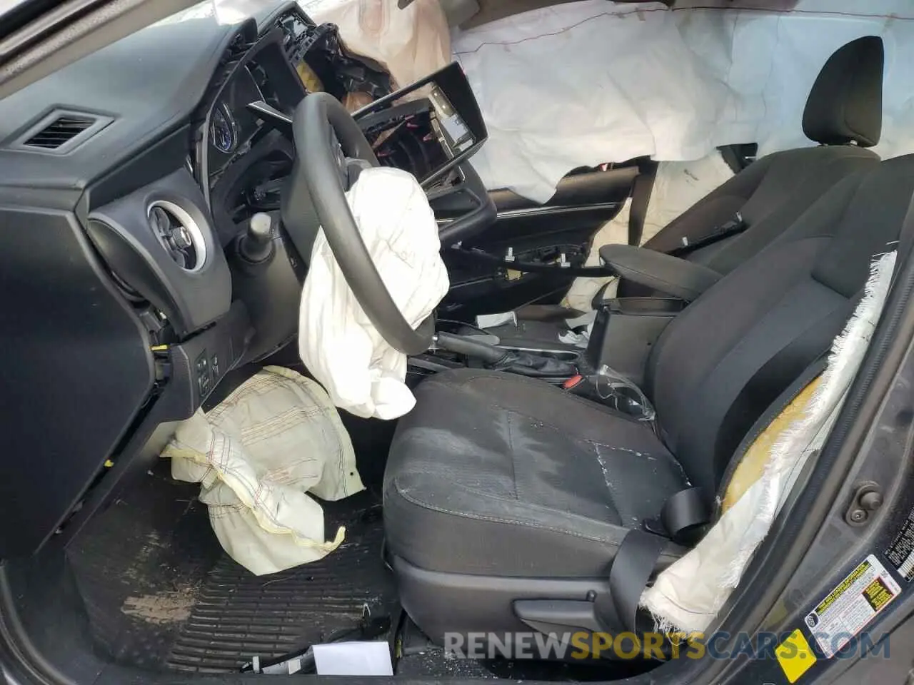 7 Photograph of a damaged car 2T1BURHE1KC171477 TOYOTA COROLLA 2019