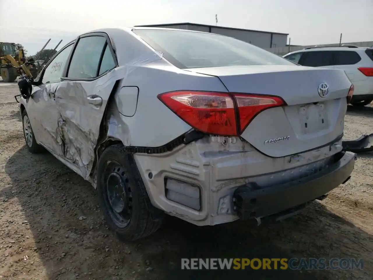 3 Photograph of a damaged car 2T1BURHE1KC173312 TOYOTA COROLLA 2019