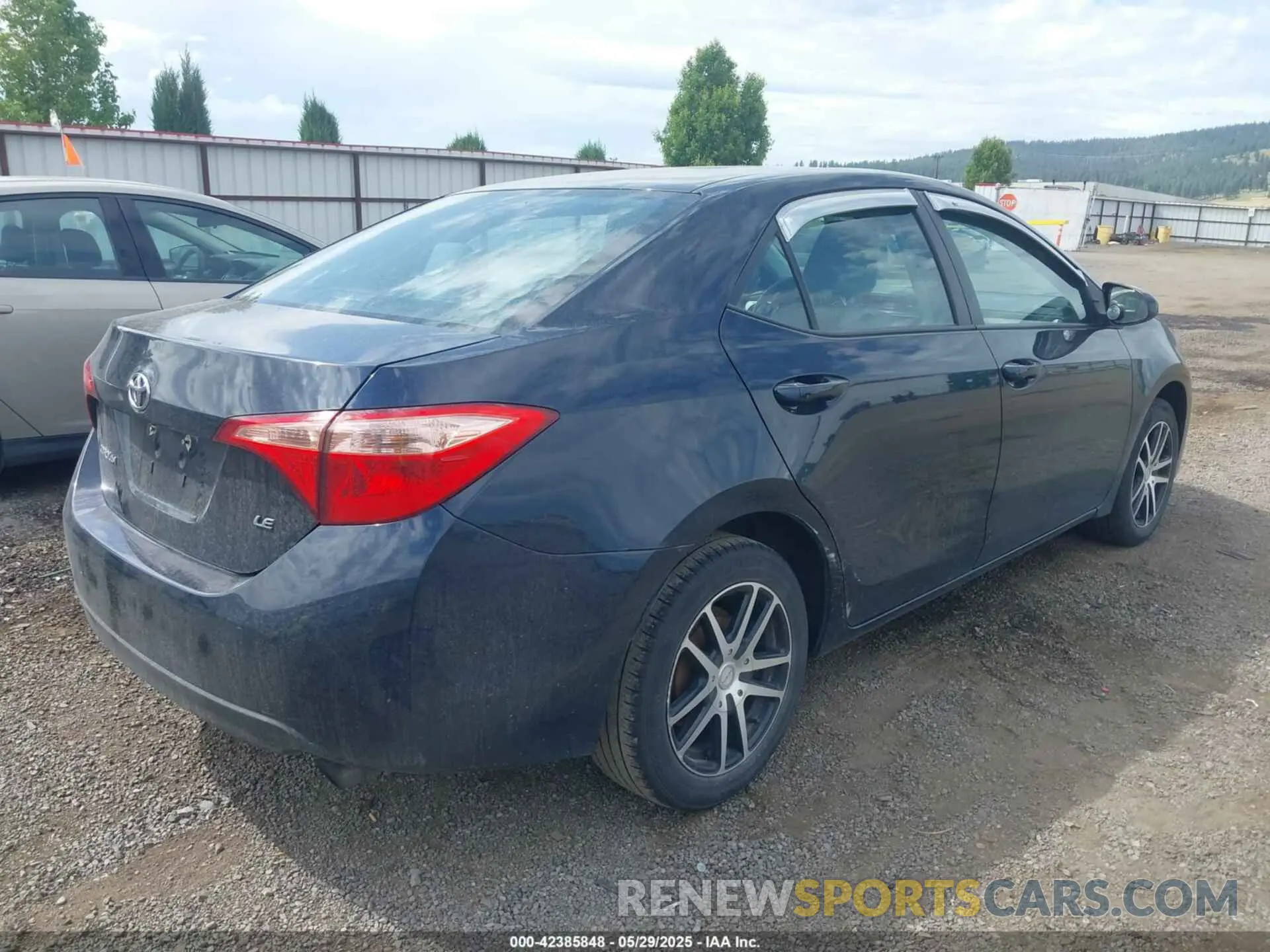 4 Photograph of a damaged car 2T1BURHE1KC177991 TOYOTA COROLLA 2019