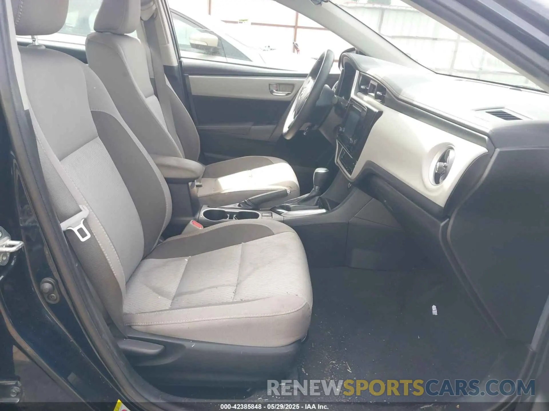 5 Photograph of a damaged car 2T1BURHE1KC177991 TOYOTA COROLLA 2019