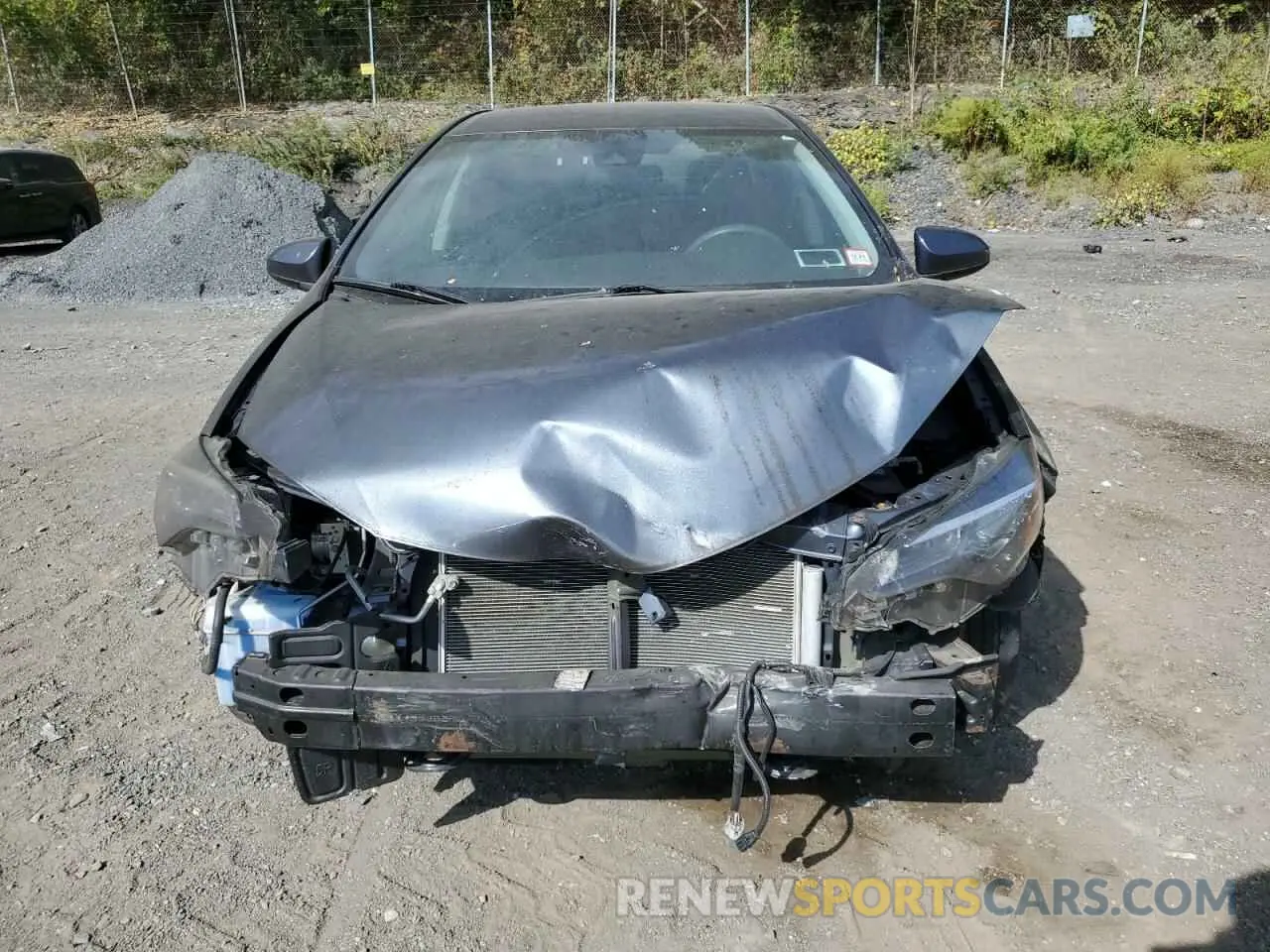 5 Photograph of a damaged car 2T1BURHE1KC184861 TOYOTA COROLLA 2019