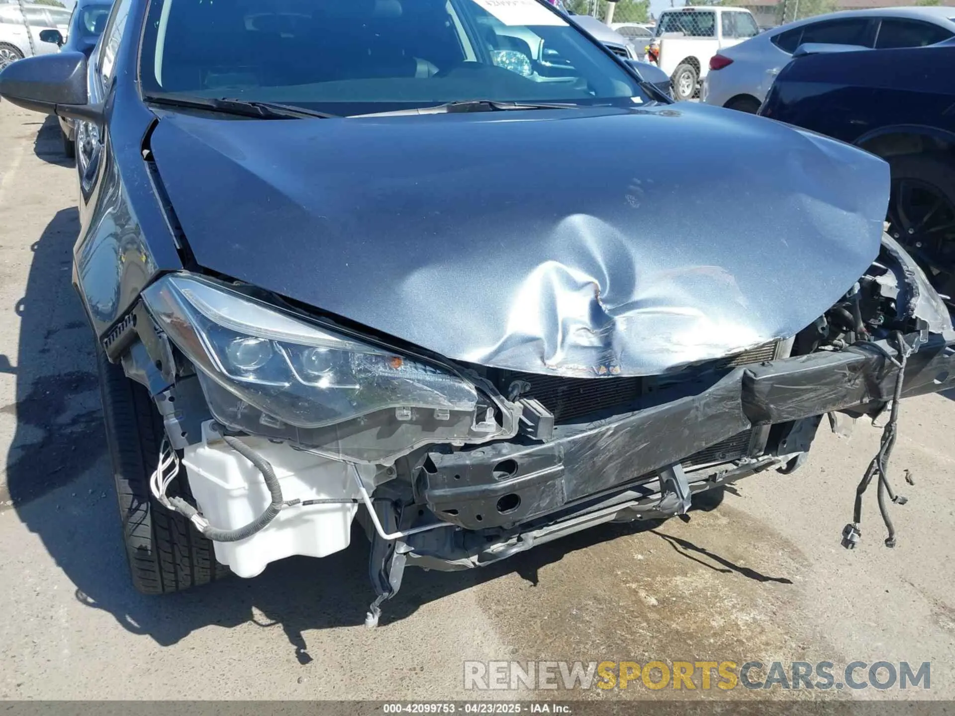 19 Photograph of a damaged car 2T1BURHE1KC187050 TOYOTA COROLLA 2019