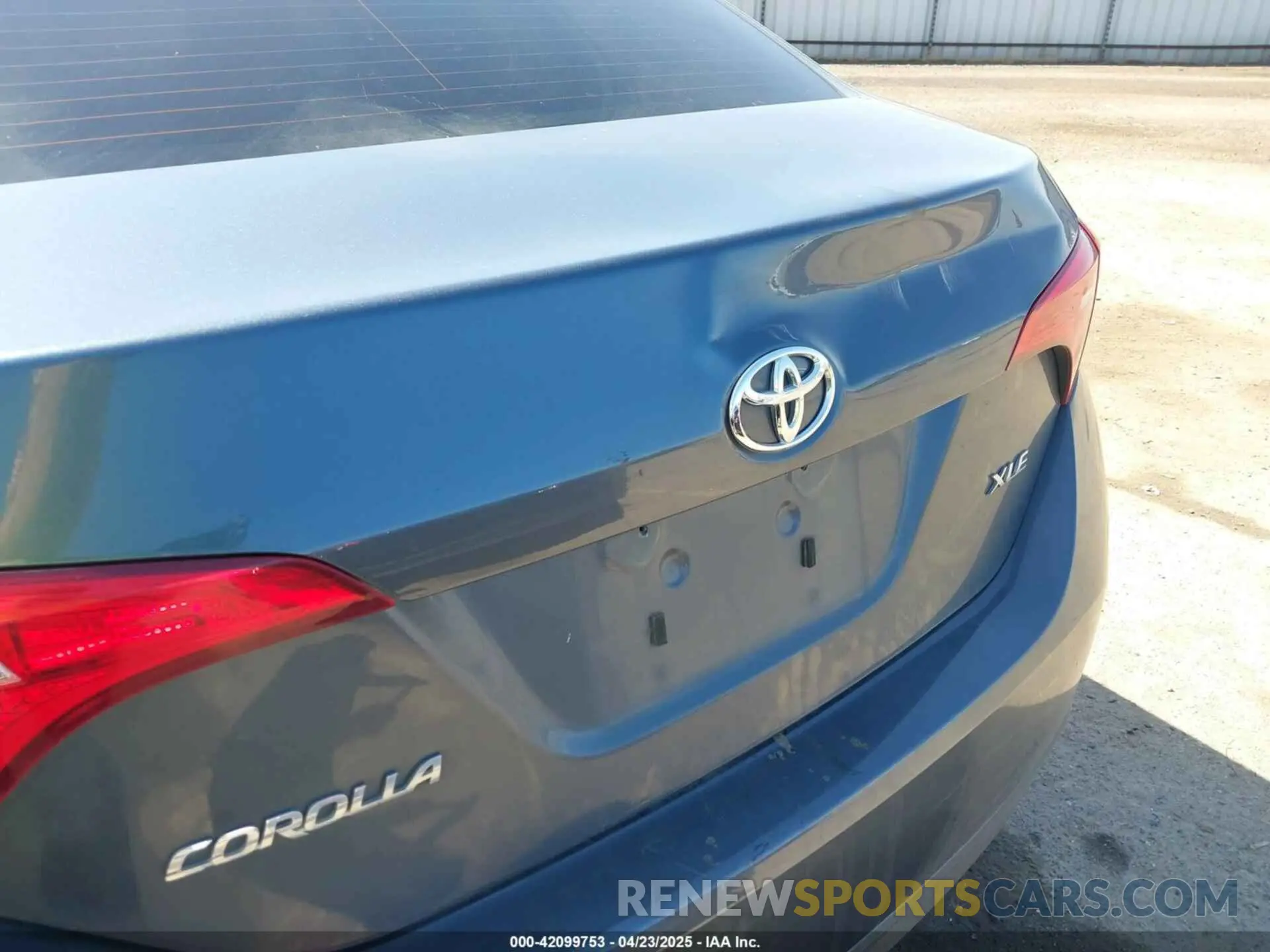 20 Photograph of a damaged car 2T1BURHE1KC187050 TOYOTA COROLLA 2019