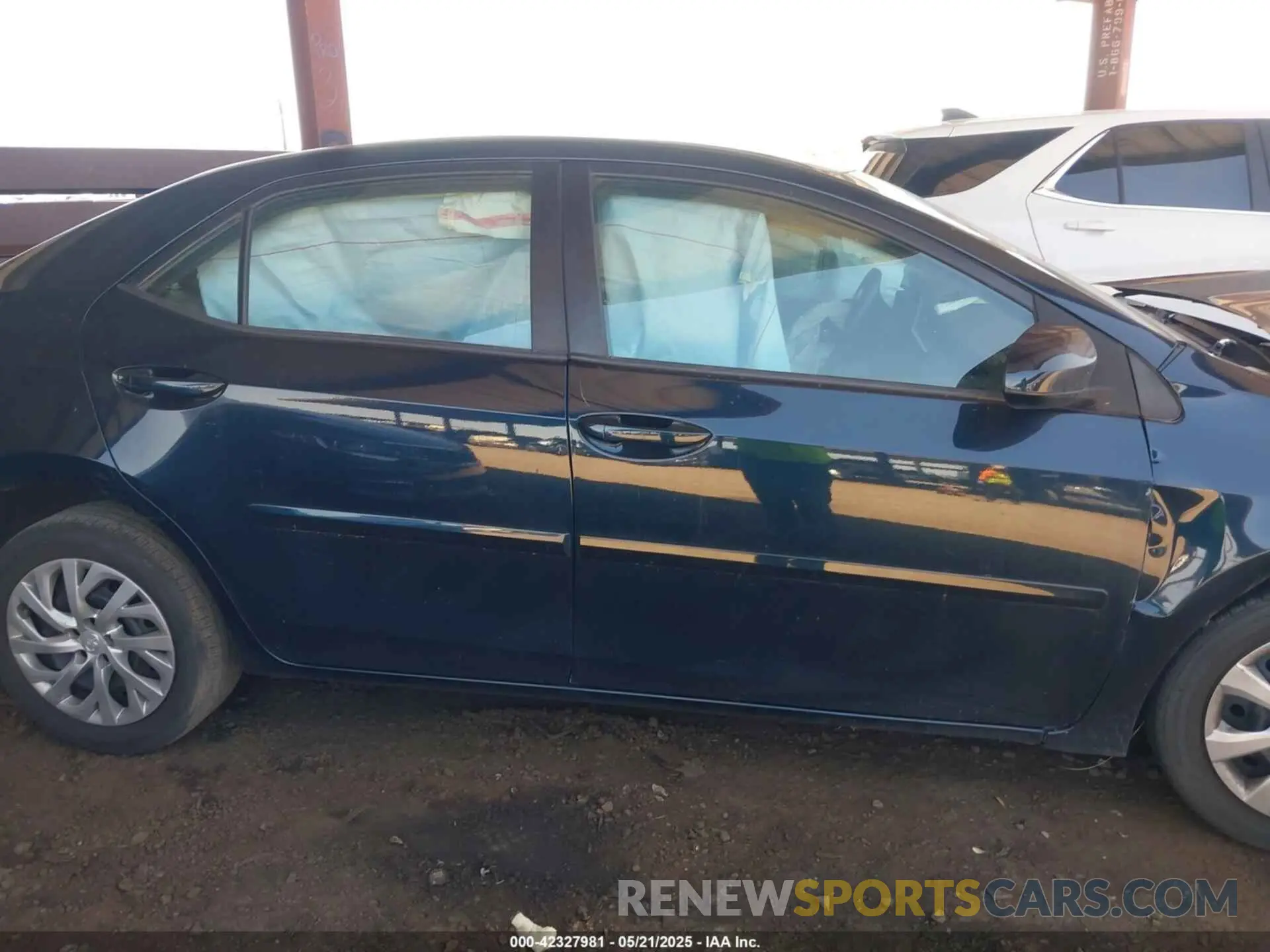 13 Photograph of a damaged car 2T1BURHE1KC187534 TOYOTA COROLLA 2019