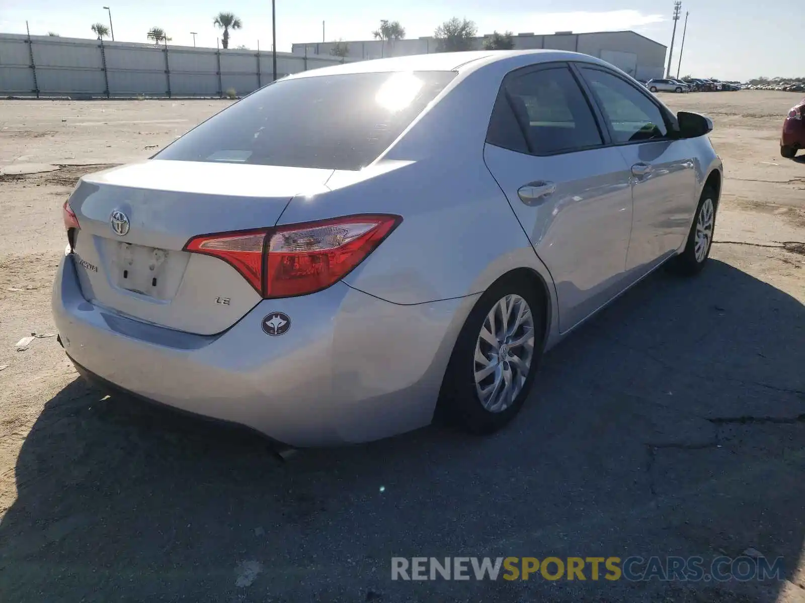 4 Photograph of a damaged car 2T1BURHE1KC190997 TOYOTA COROLLA 2019