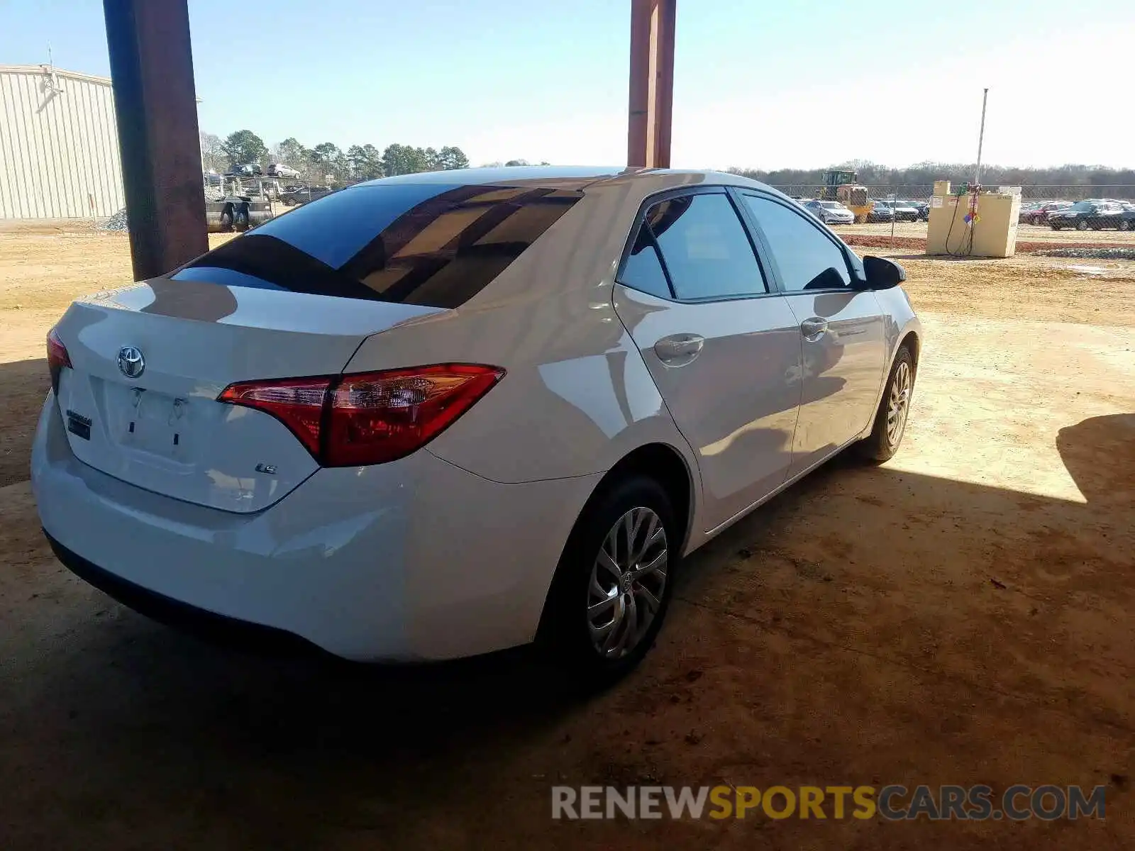 4 Photograph of a damaged car 2T1BURHE1KC191101 TOYOTA COROLLA 2019