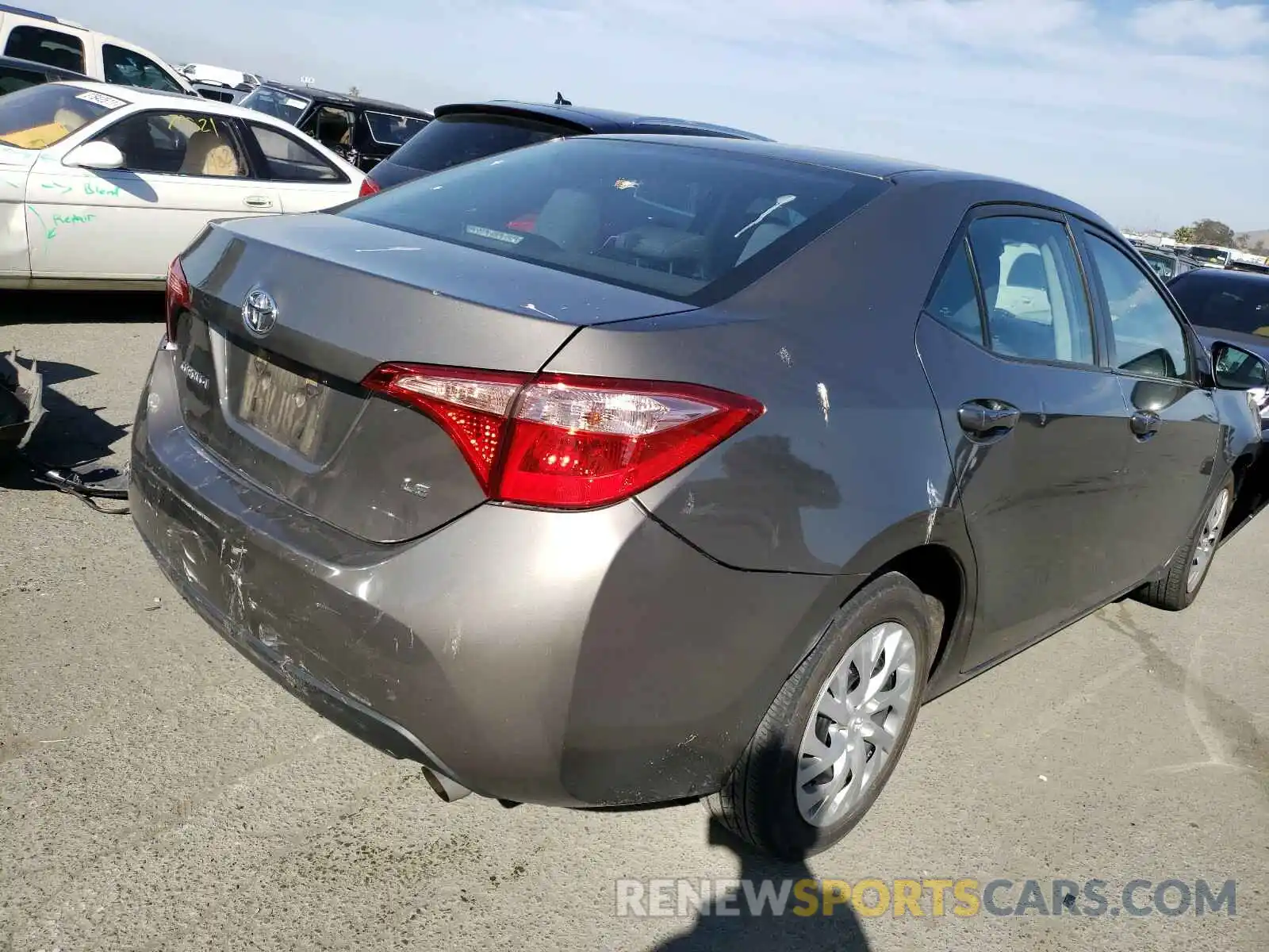 4 Photograph of a damaged car 2T1BURHE1KC200850 TOYOTA COROLLA 2019