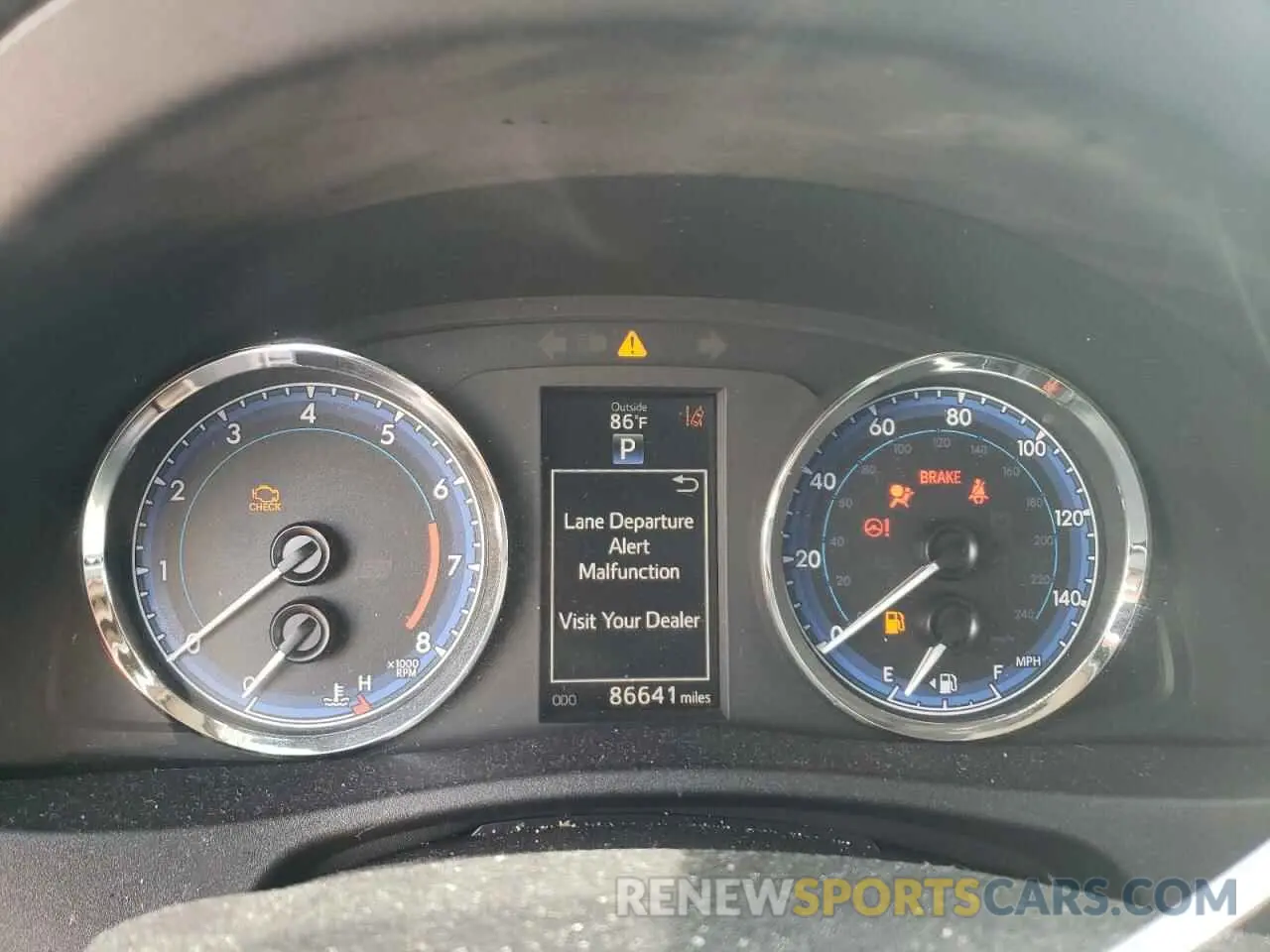 9 Photograph of a damaged car 2T1BURHE1KC219236 TOYOTA COROLLA 2019