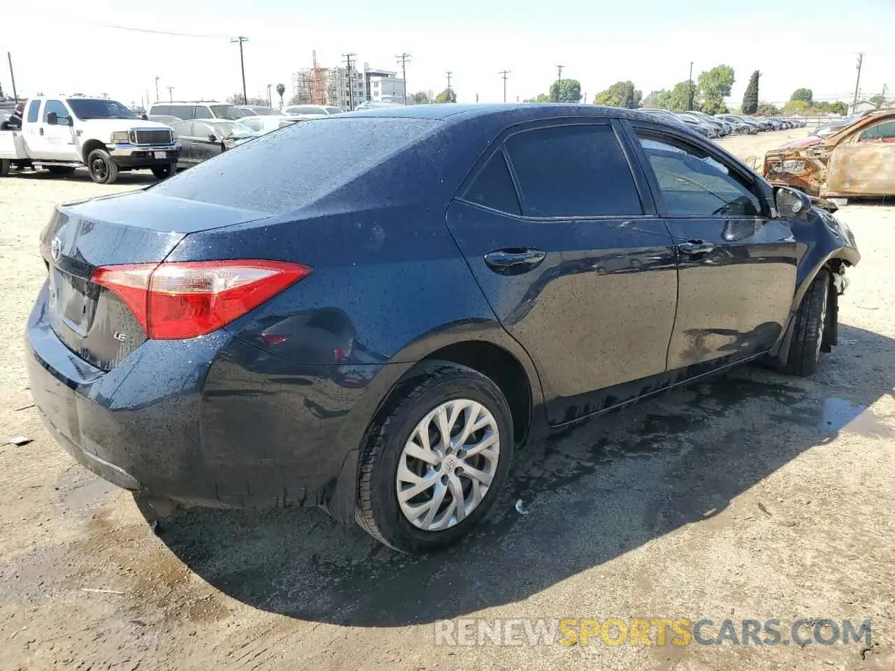 3 Photograph of a damaged car 2T1BURHE1KC220354 TOYOTA COROLLA 2019