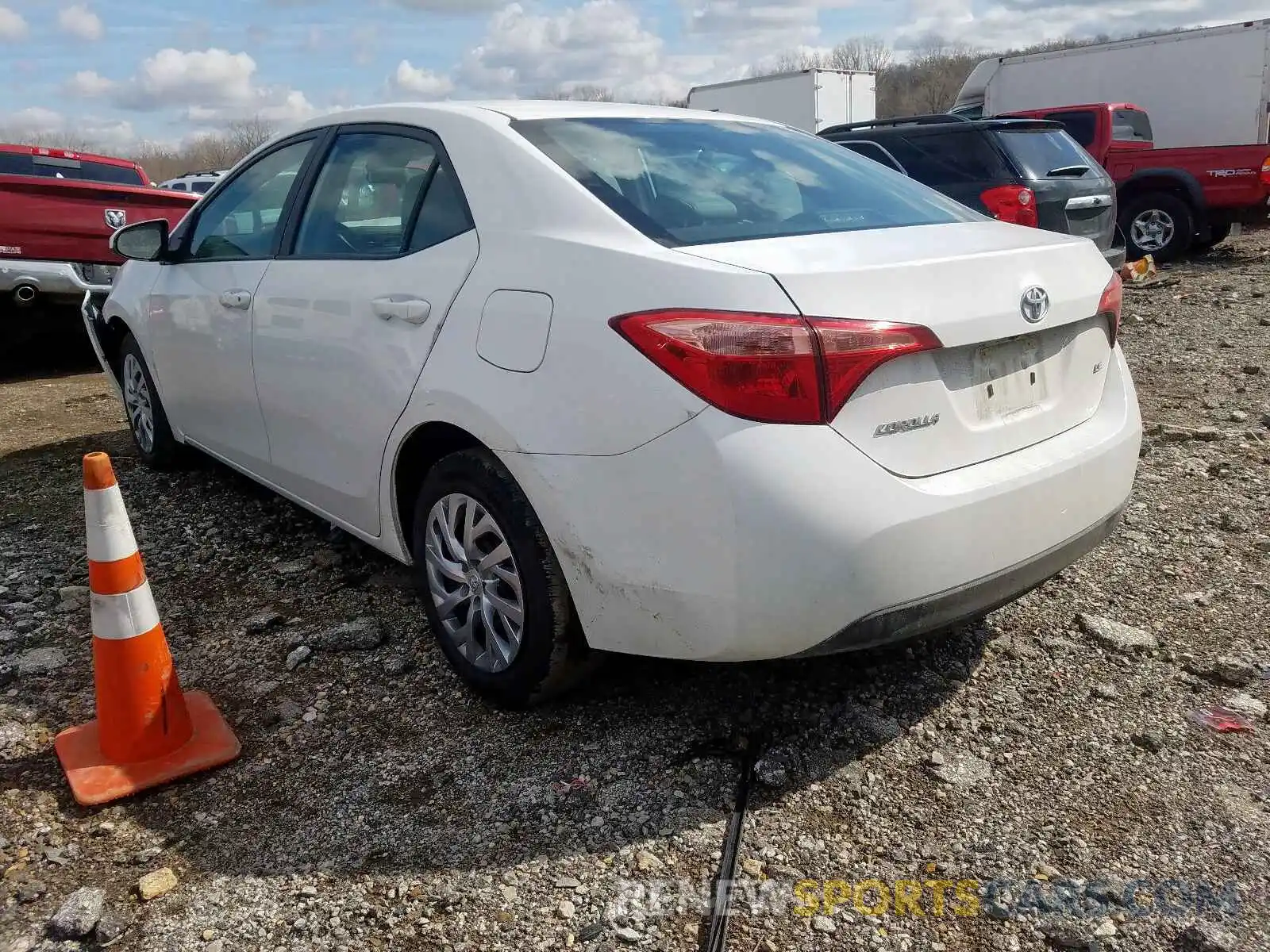 3 Photograph of a damaged car 2T1BURHE1KC227241 TOYOTA COROLLA 2019