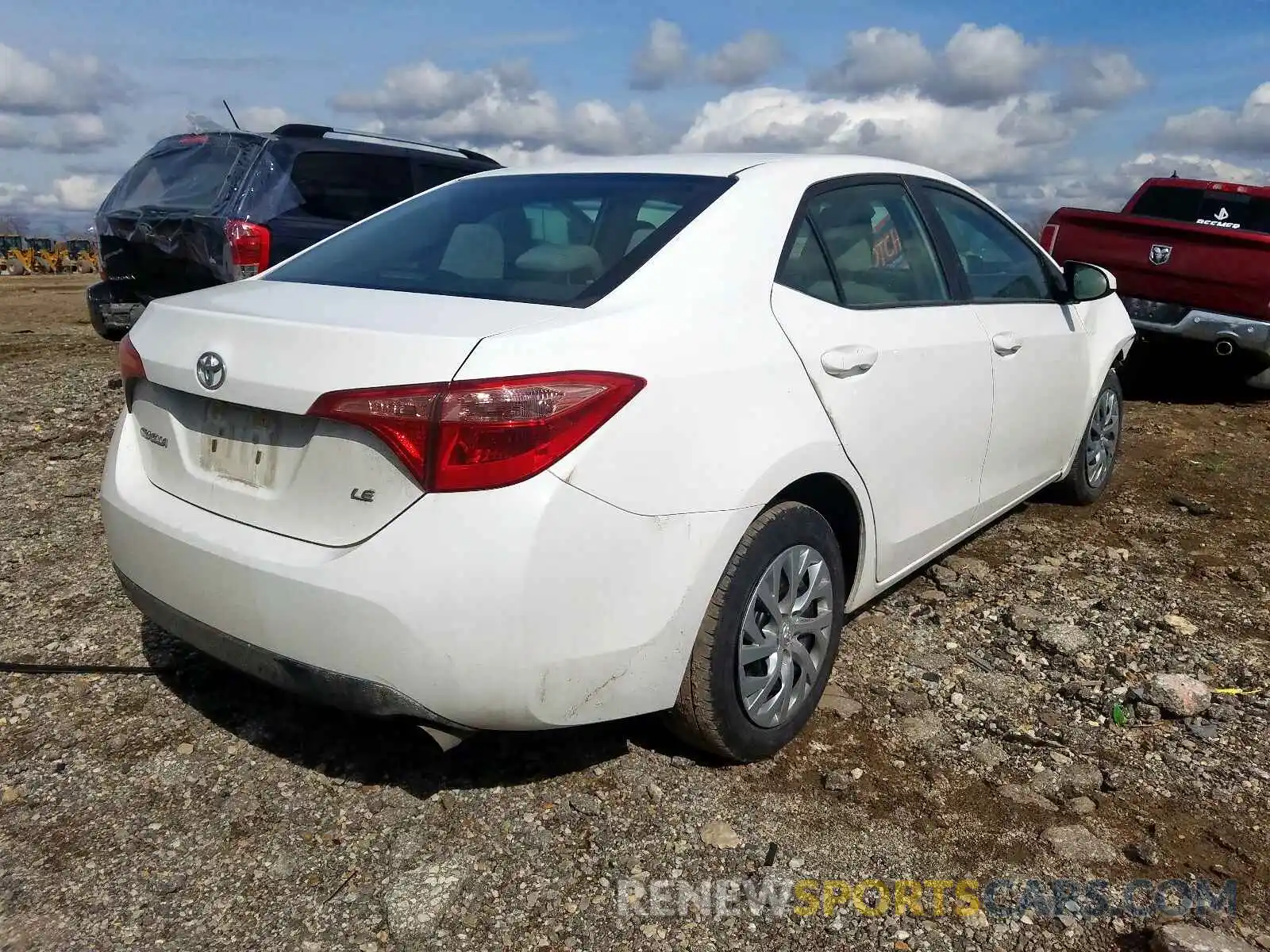 4 Photograph of a damaged car 2T1BURHE1KC227241 TOYOTA COROLLA 2019