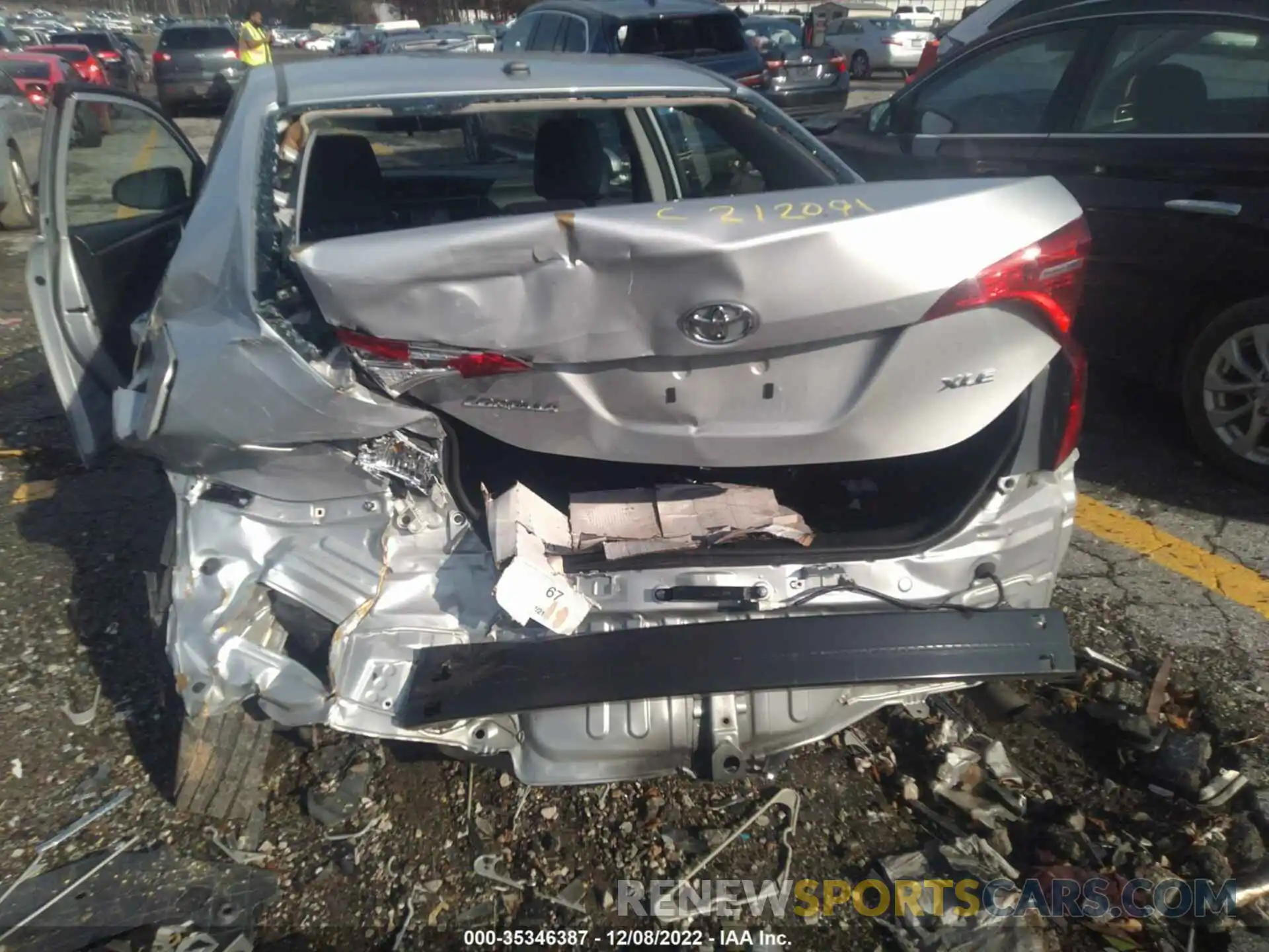 6 Photograph of a damaged car 2T1BURHE1KC229863 TOYOTA COROLLA 2019