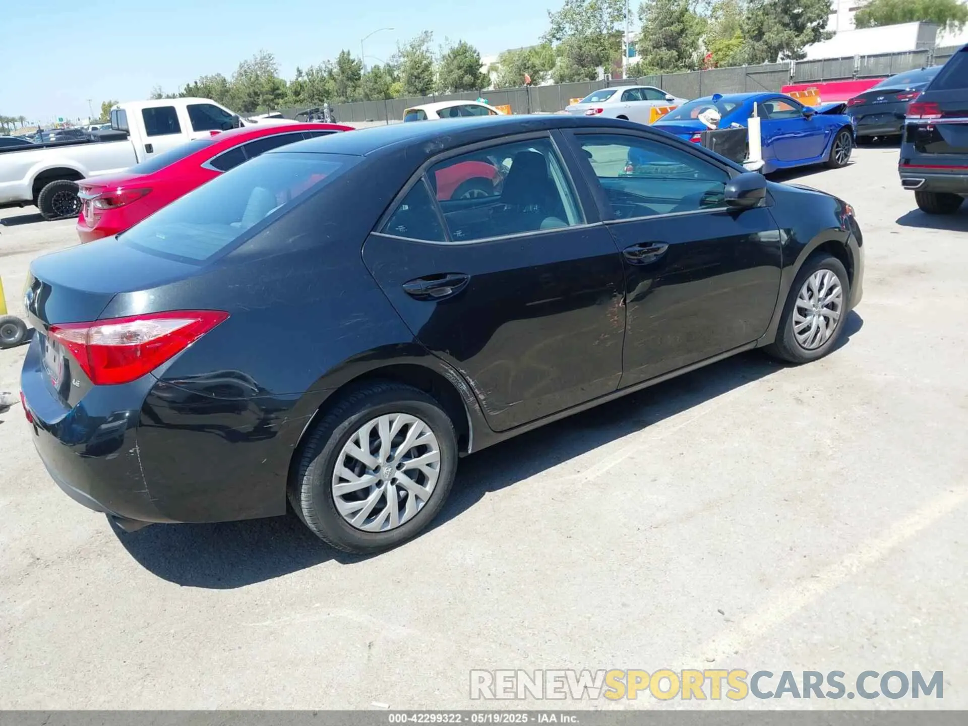 4 Photograph of a damaged car 2T1BURHE1KC230429 TOYOTA COROLLA 2019