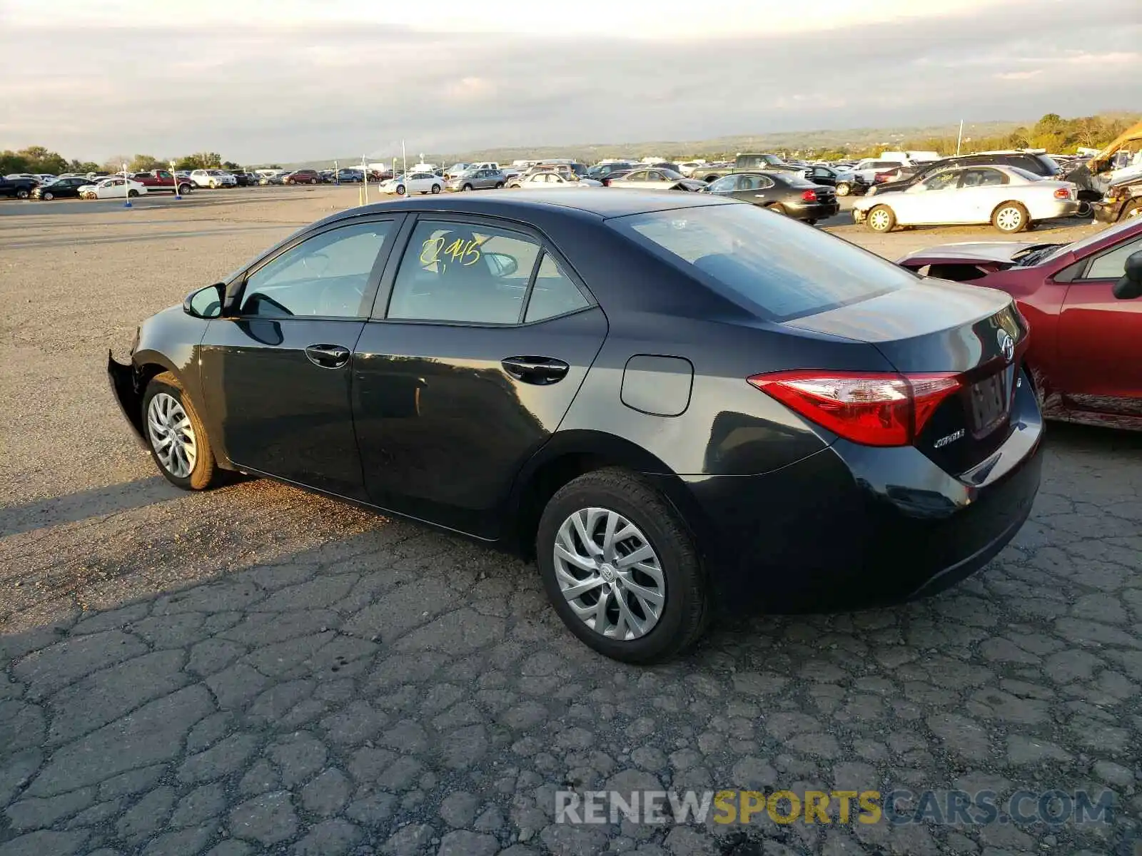 3 Photograph of a damaged car 2T1BURHE1KC233590 TOYOTA COROLLA 2019