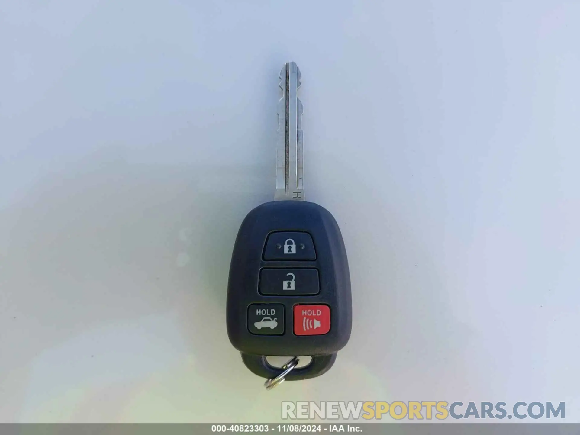 11 Photograph of a damaged car 2T1BURHE1KC234822 TOYOTA COROLLA 2019