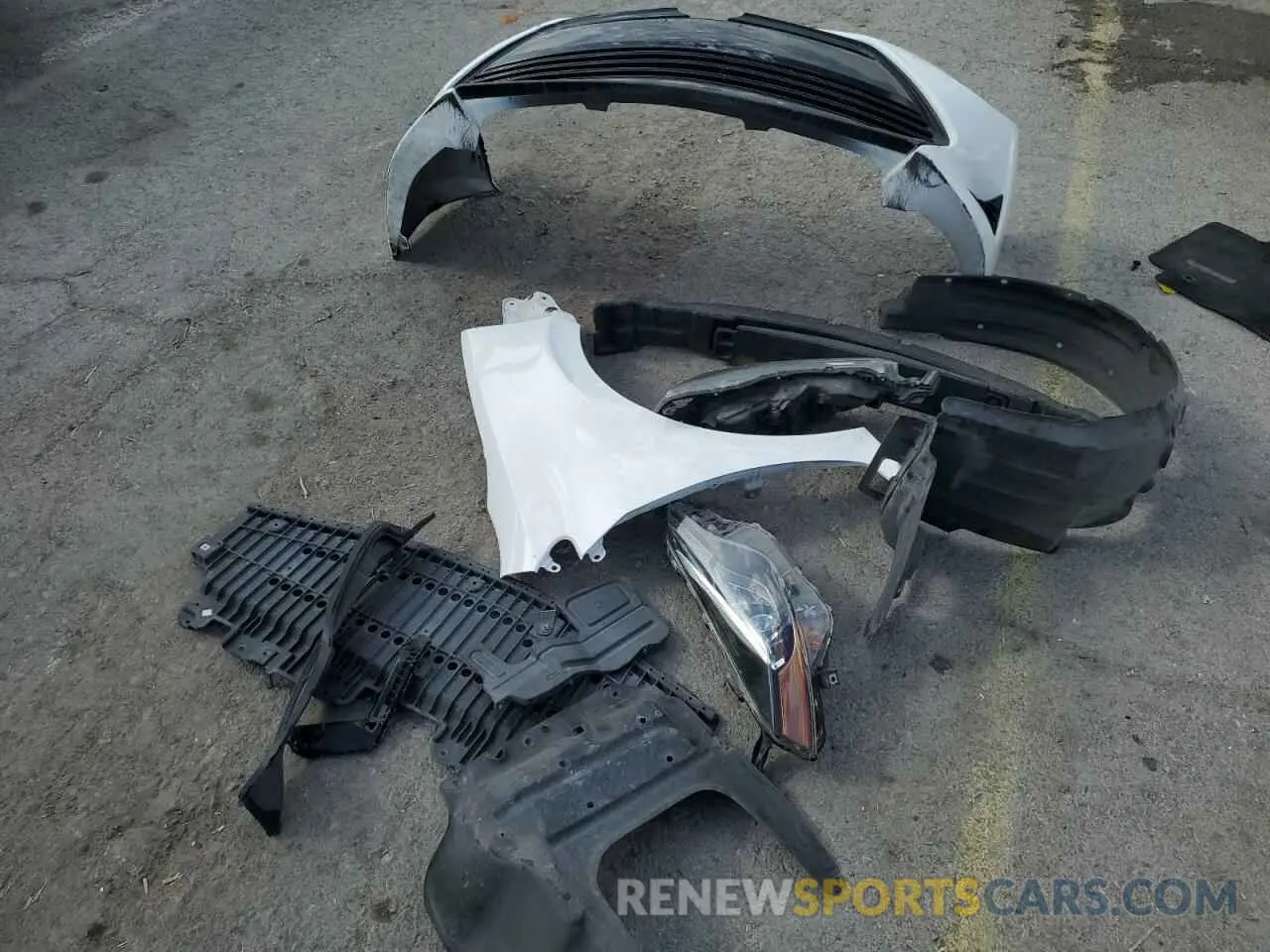 12 Photograph of a damaged car 2T1BURHE1KC234951 TOYOTA COROLLA 2019