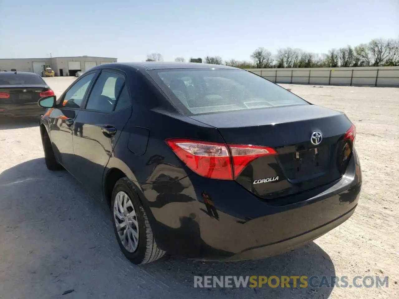 3 Photograph of a damaged car 2T1BURHE1KC238157 TOYOTA COROLLA 2019