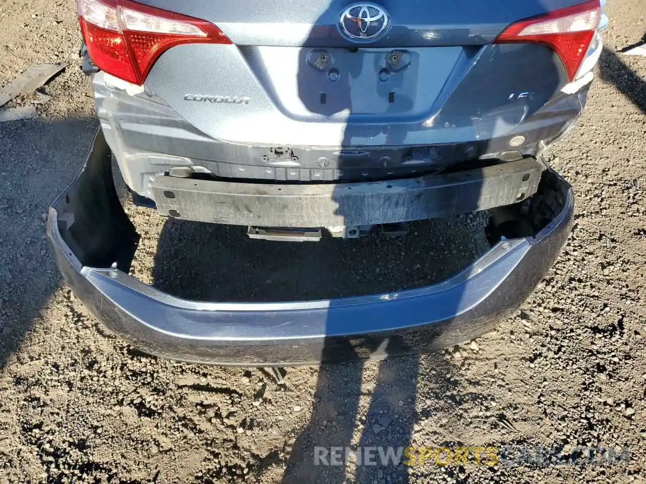 12 Photograph of a damaged car 2T1BURHE1KC240488 TOYOTA COROLLA 2019